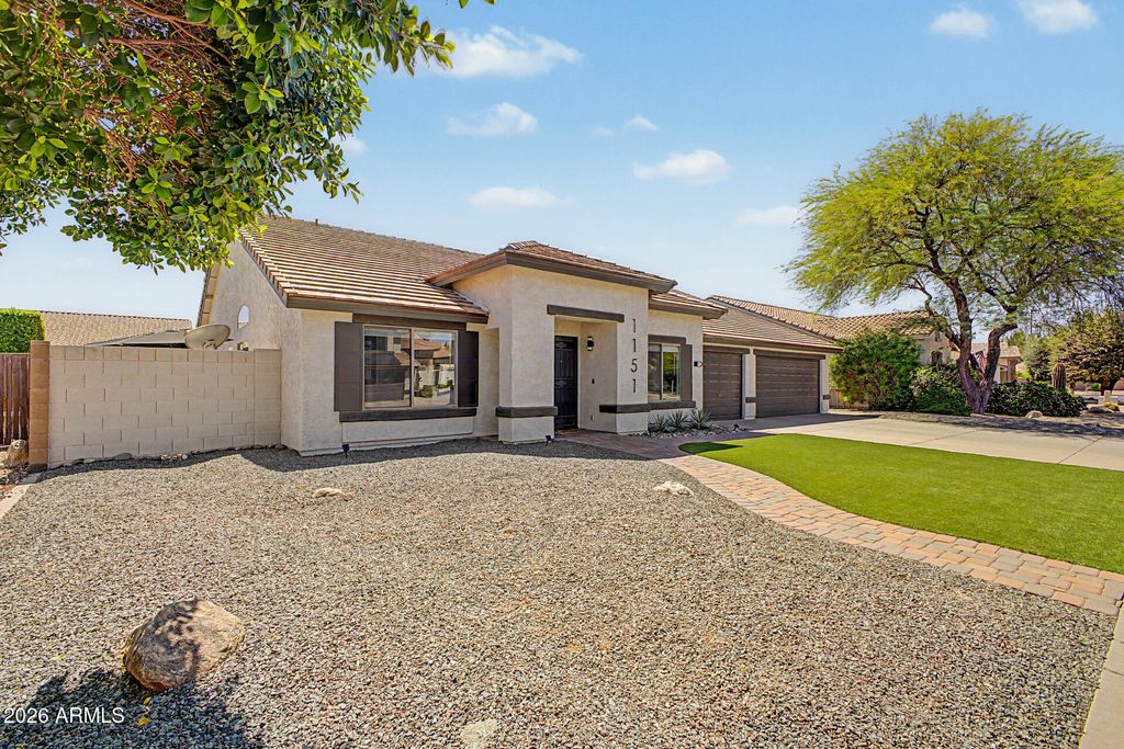 Photo of 1151 E Shannon Street, Gilbert, AZ 85295 (MLS # 7013776)