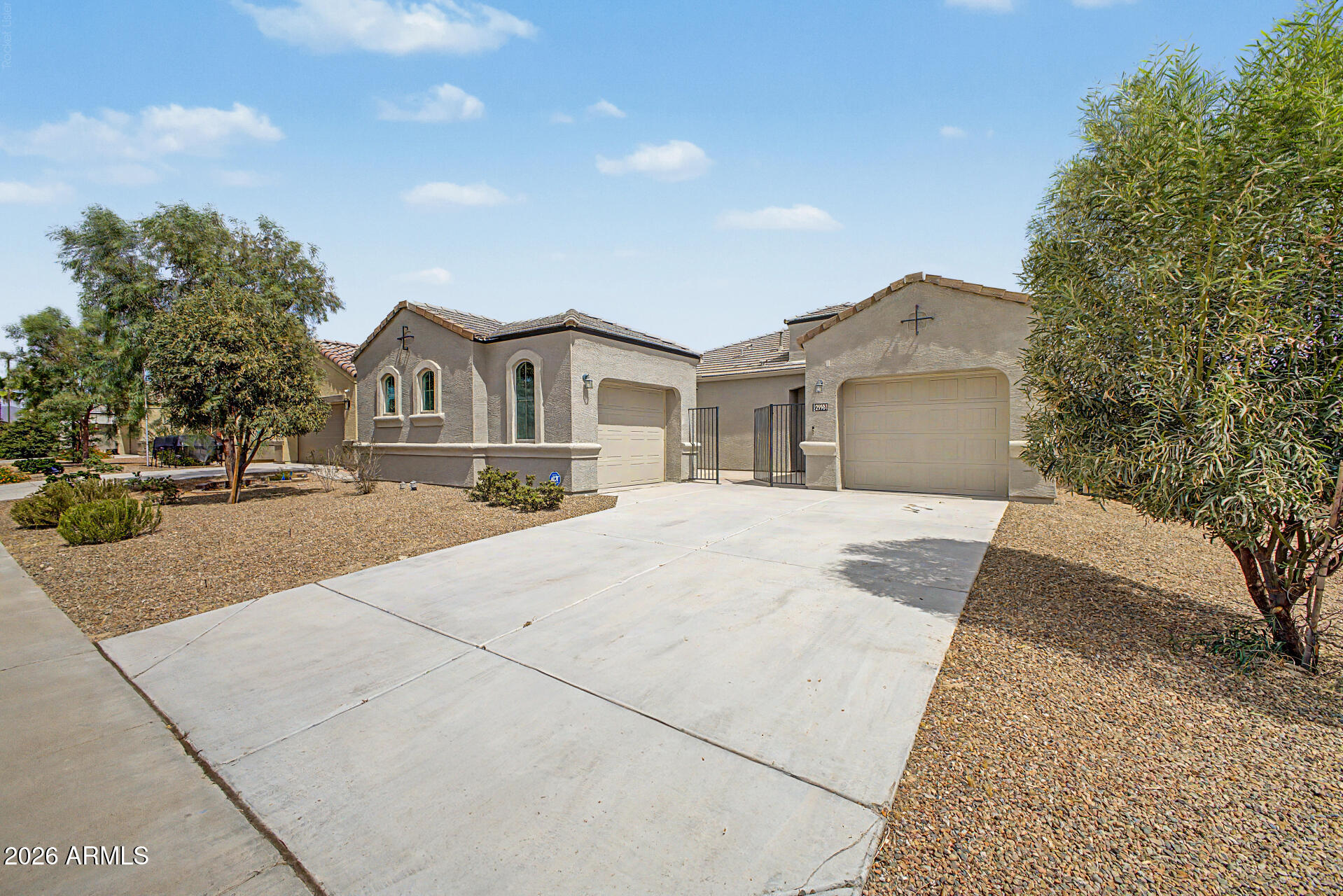 29981 W Earll Drive