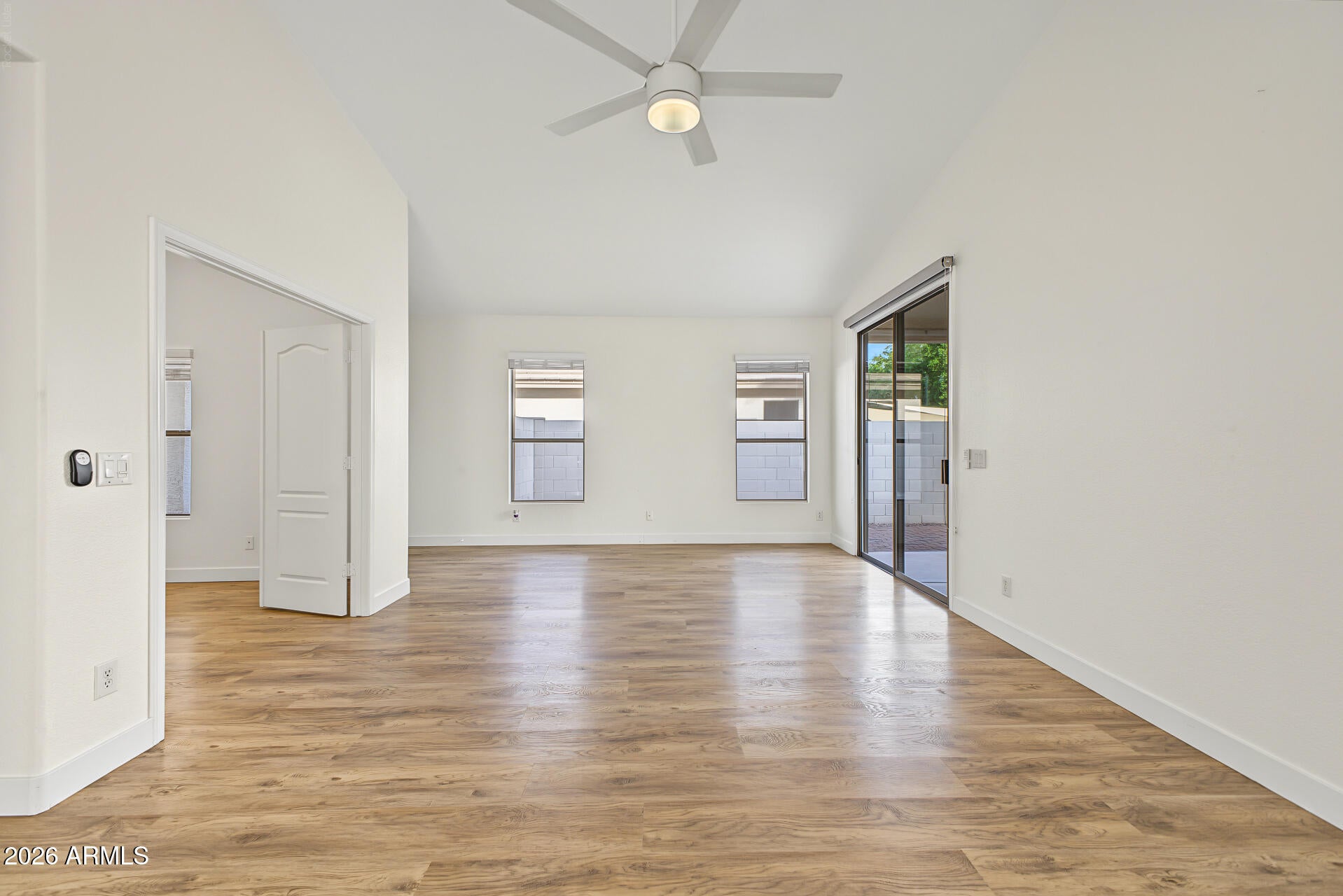 533 E KYLE Court