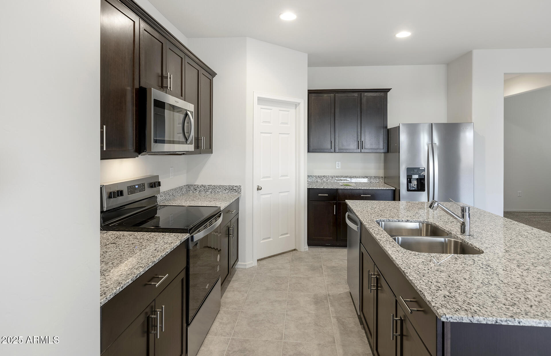 42905 W Peters Drive