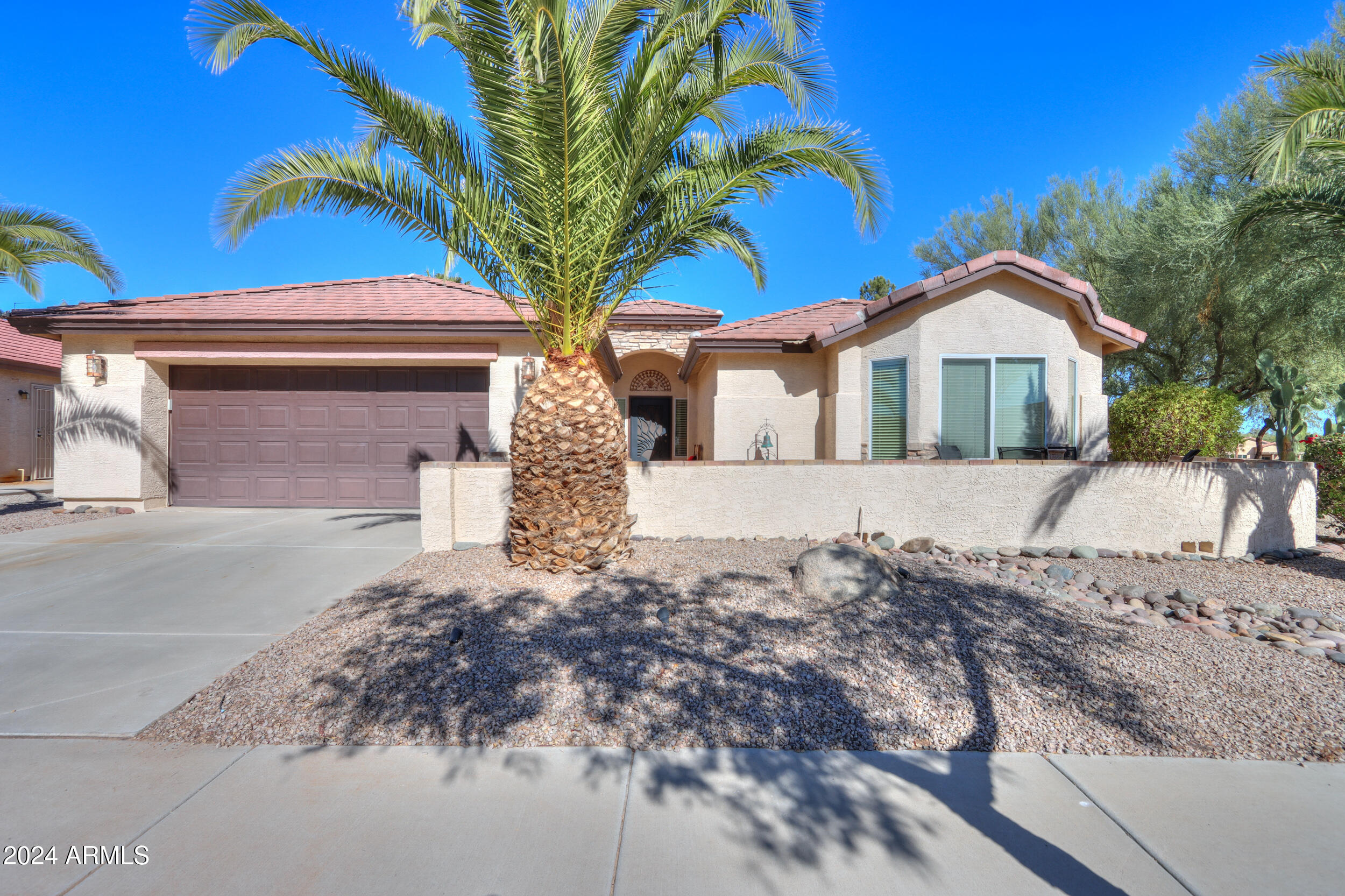 2596 E DESERT WIND Drive