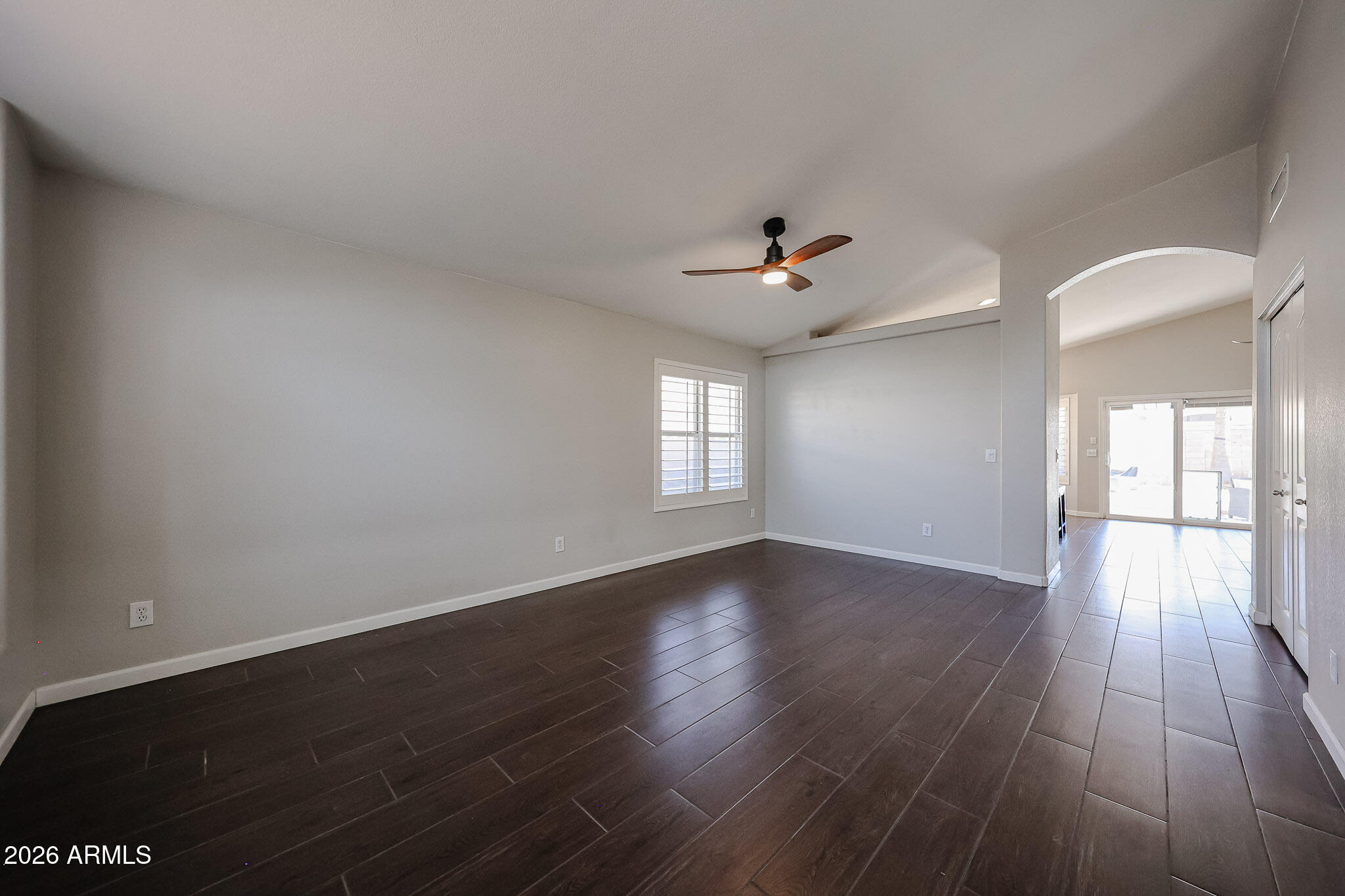 12237 W CAMBRIDGE Avenue