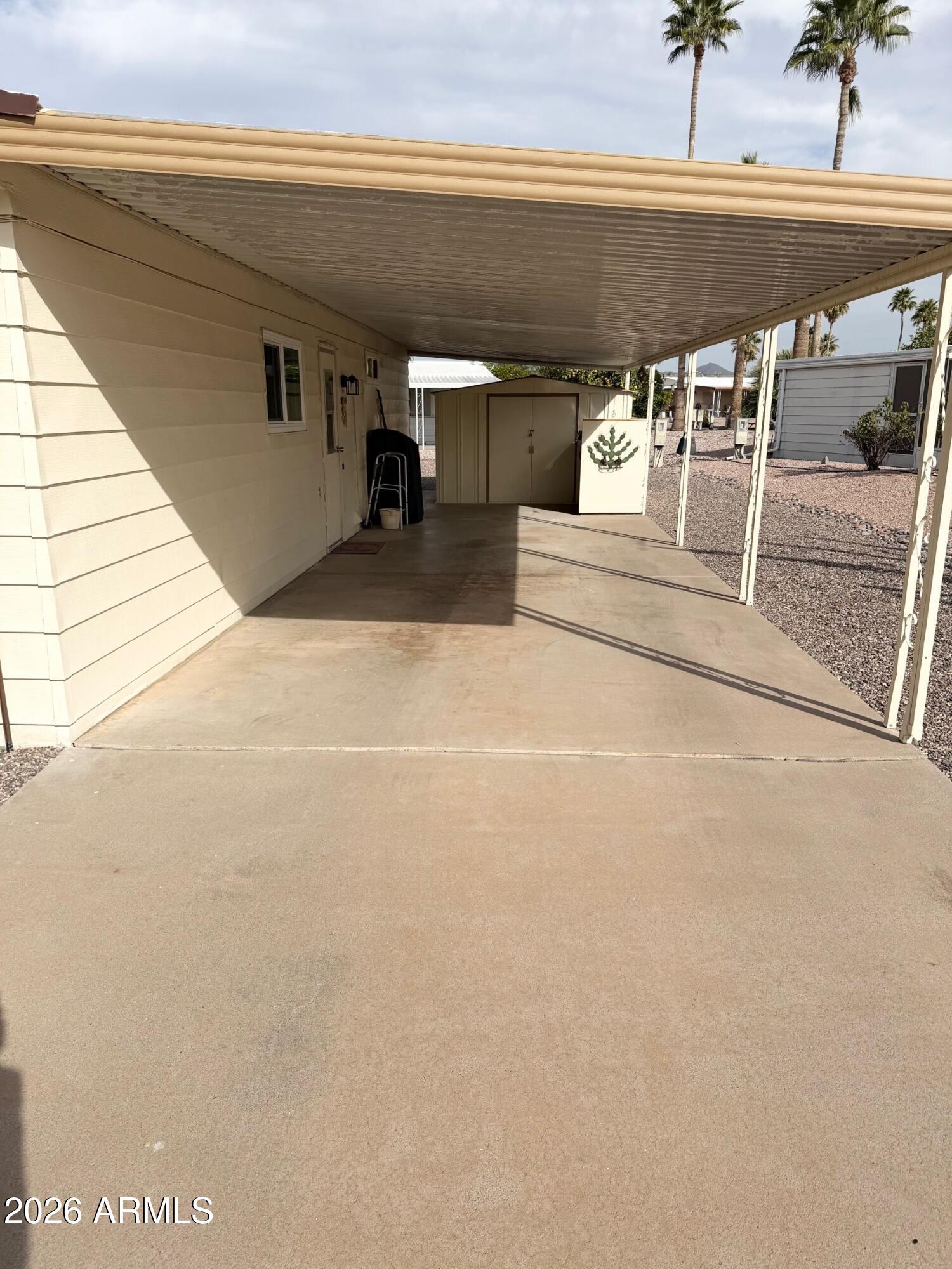 735 S PARK VIEW Circle