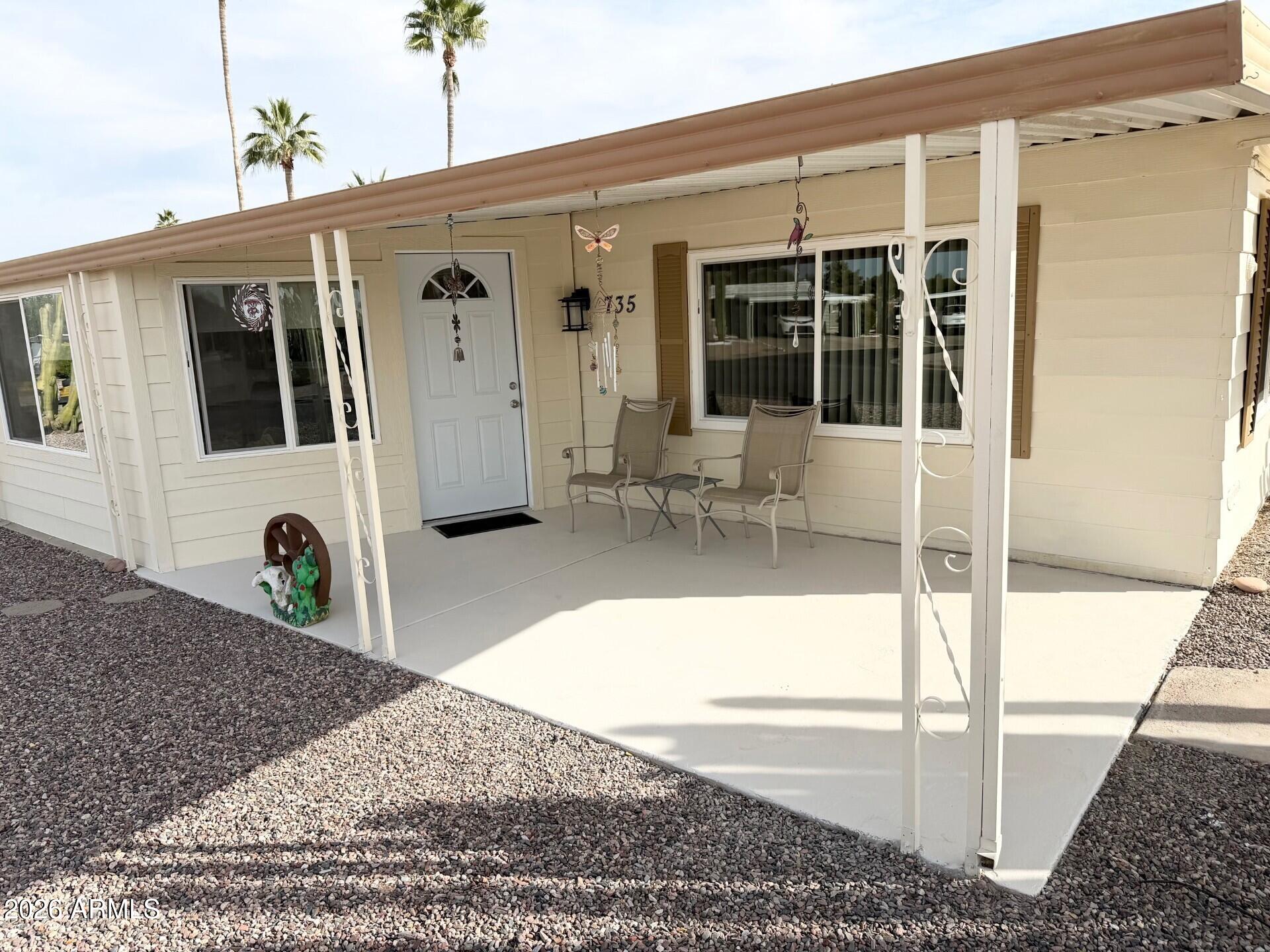 735 S PARK VIEW Circle