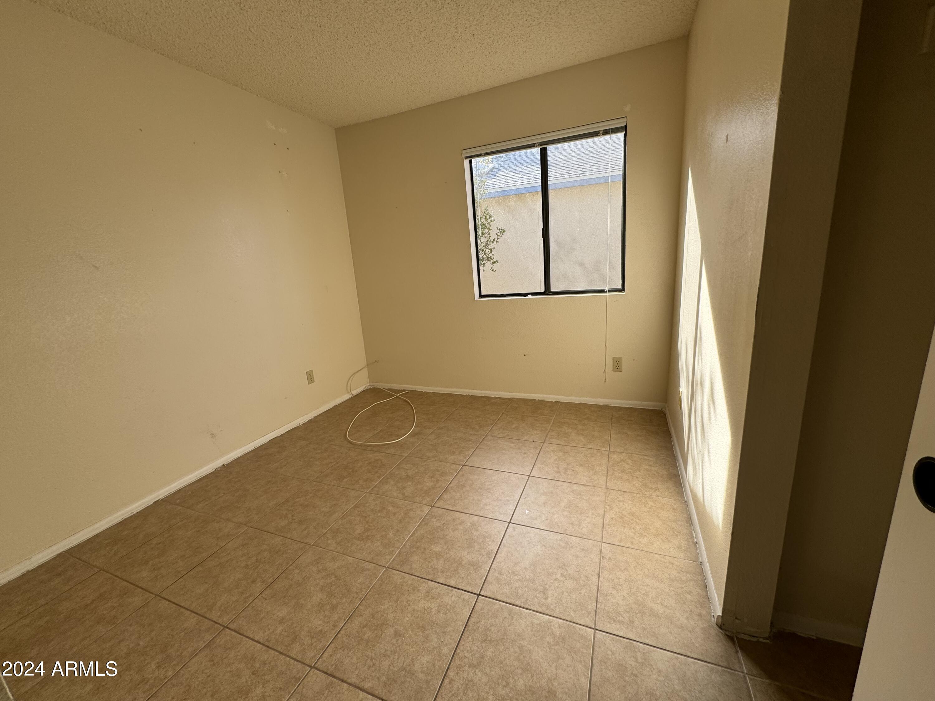 DESERT SHADOWS - Residential Lease