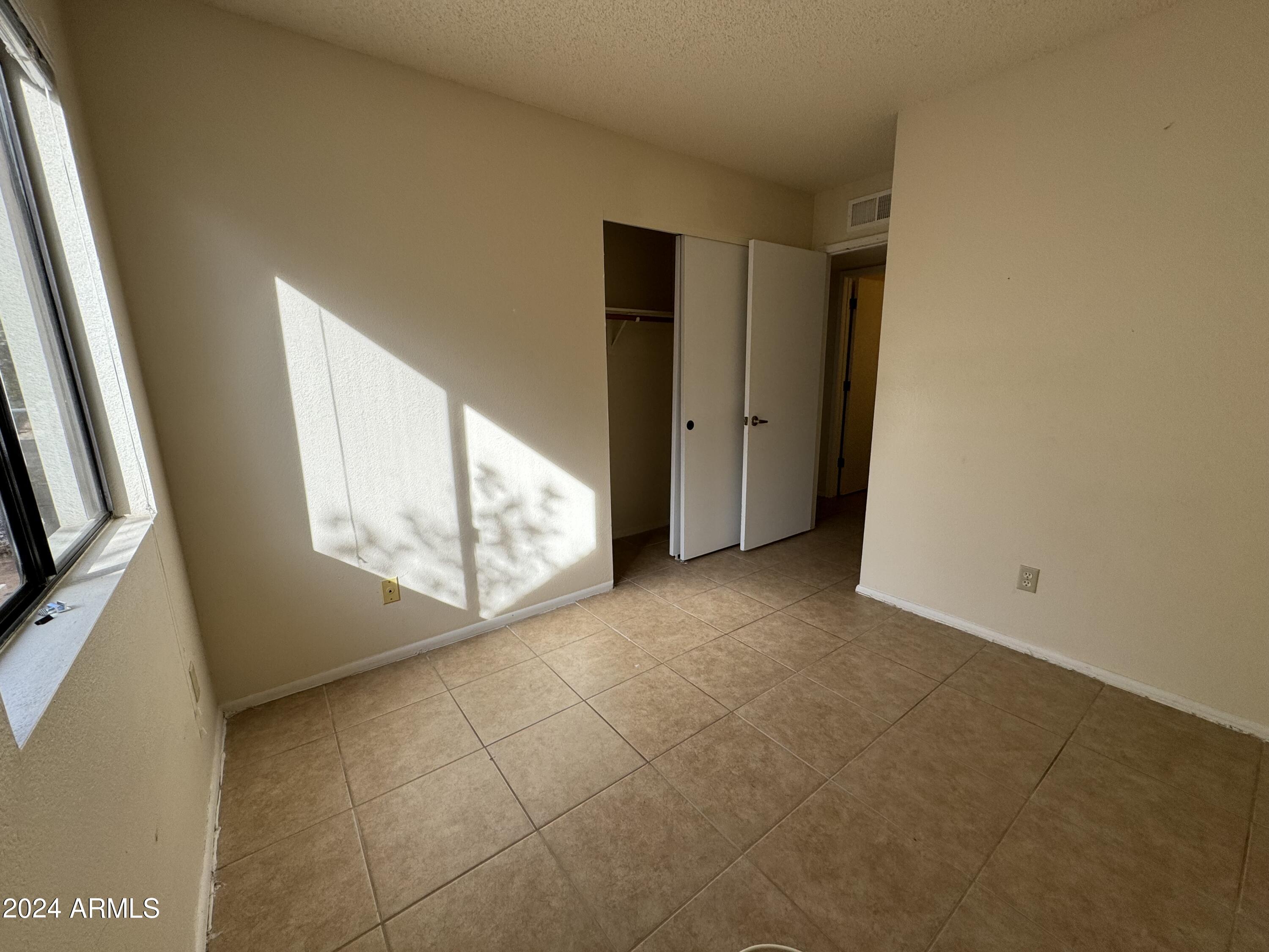 DESERT SHADOWS - Residential Lease