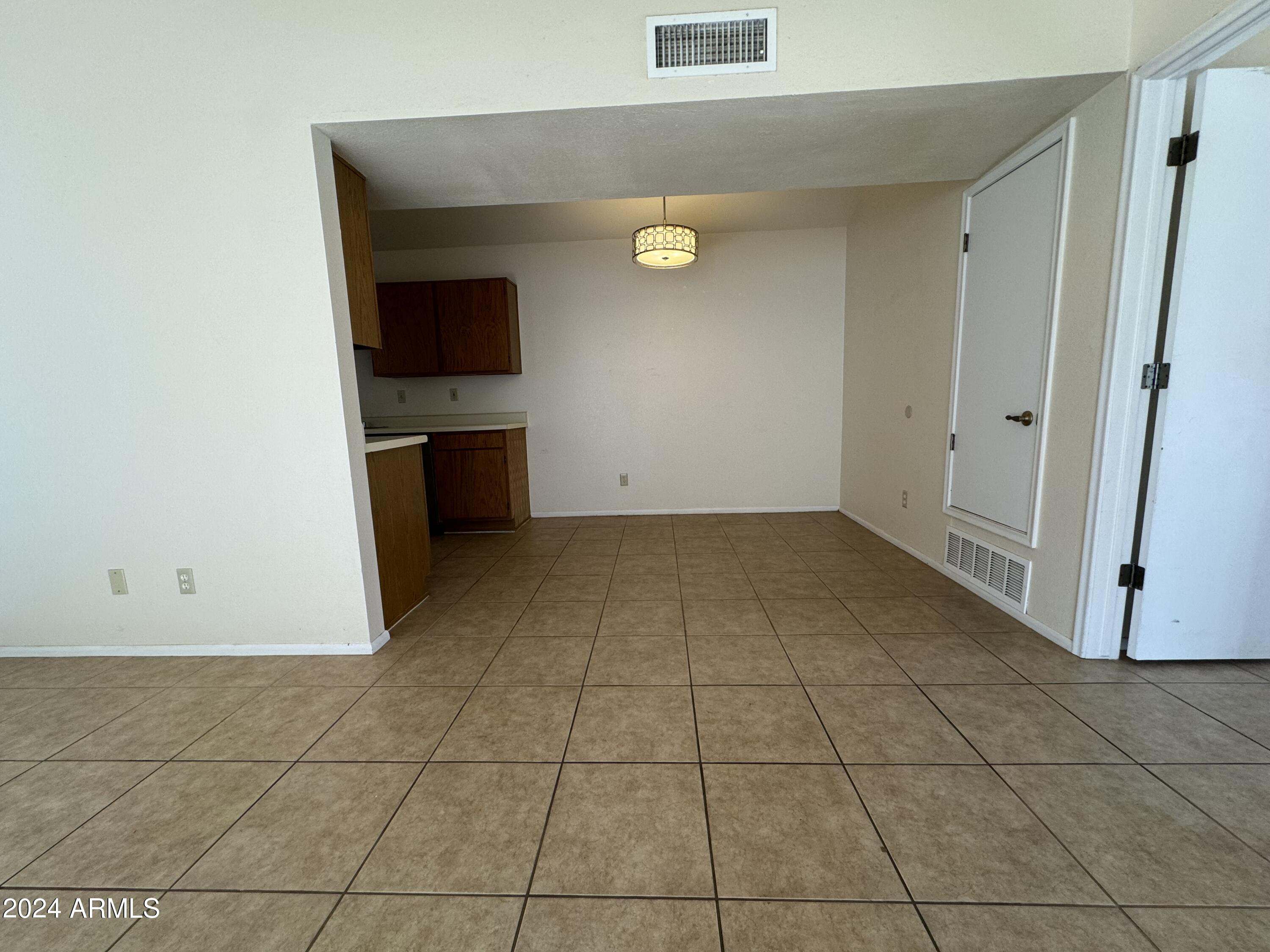DESERT SHADOWS - Residential Lease