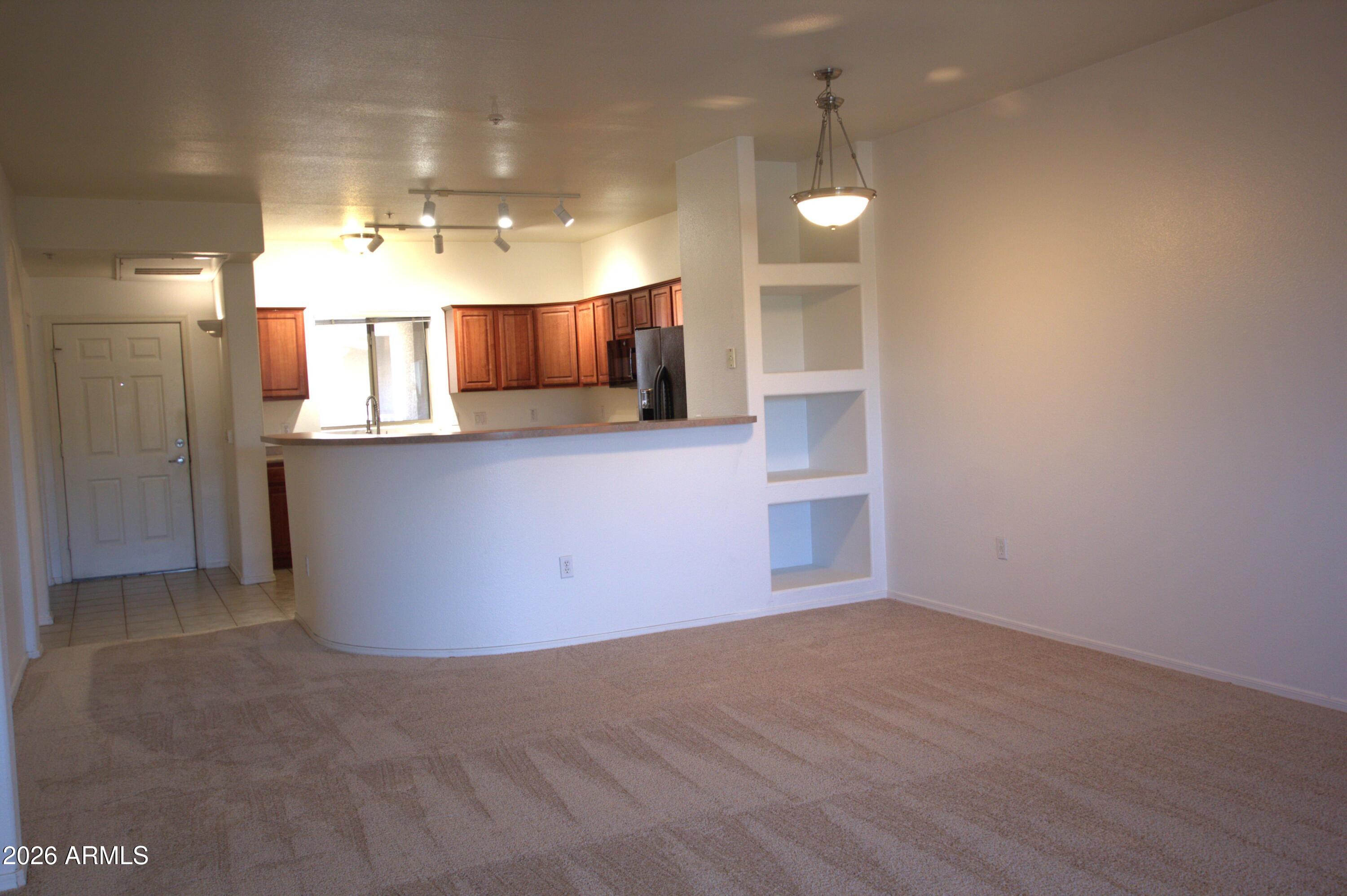 920 E DEVONSHIRE Avenue 4022