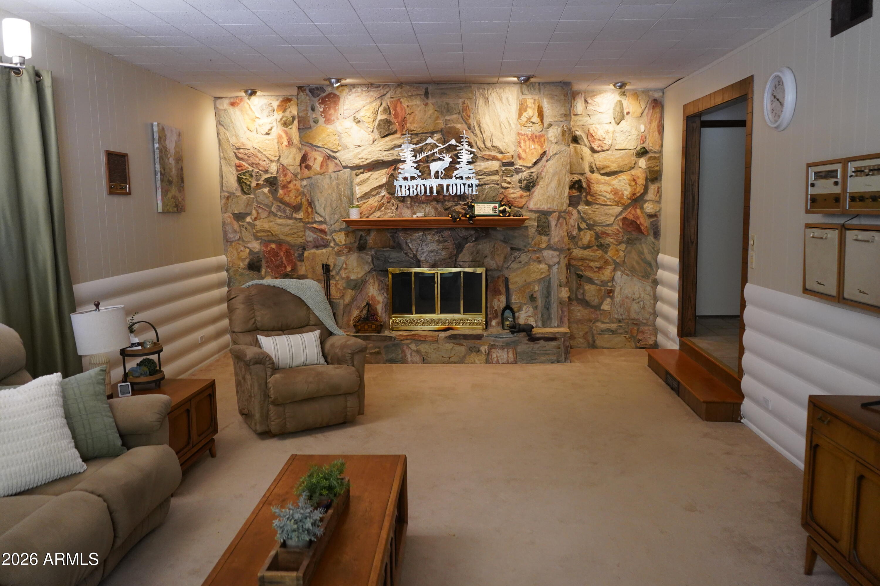 461 W Scott Drive