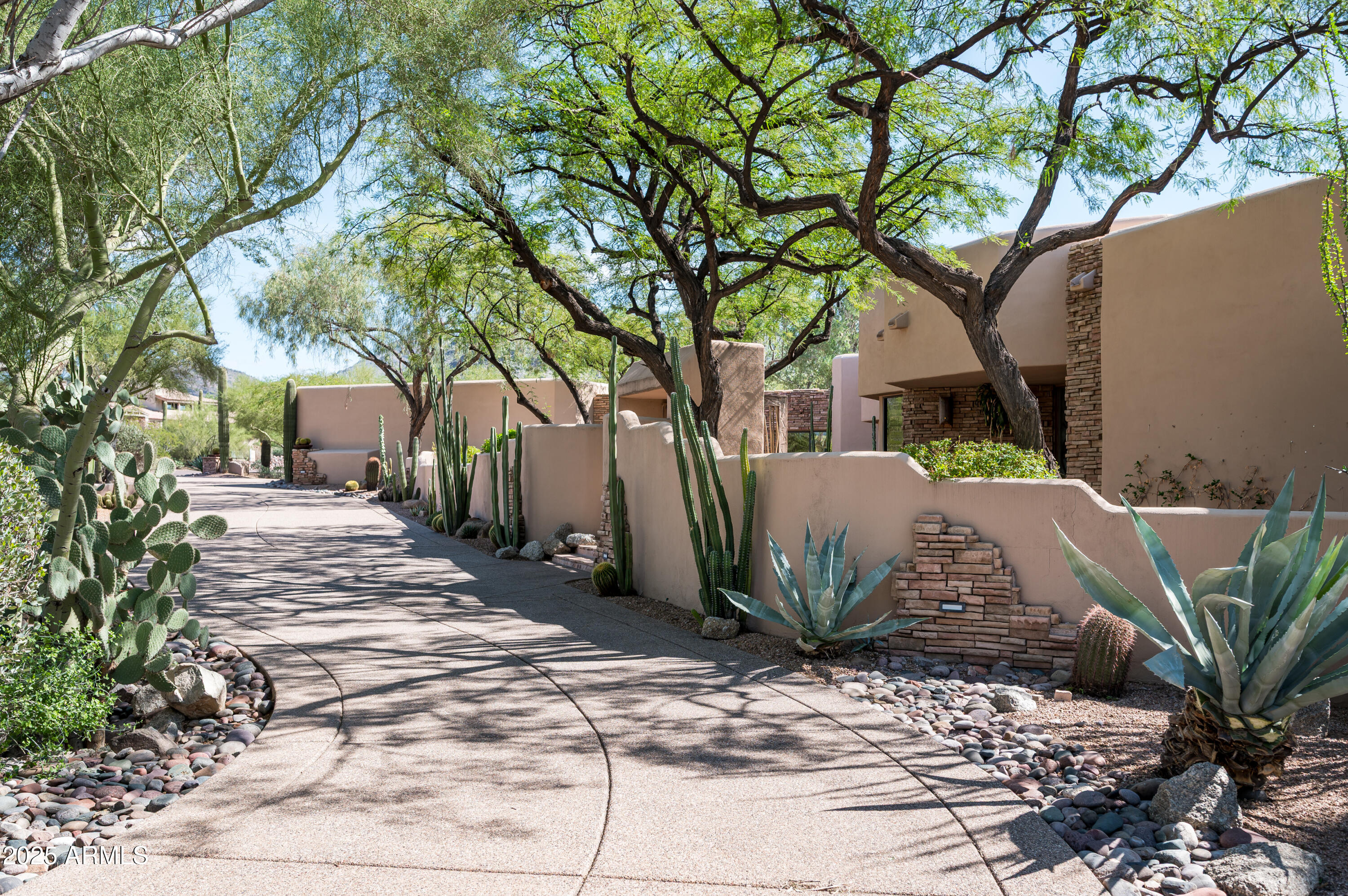 9355 E VIA DEL SOL Drive