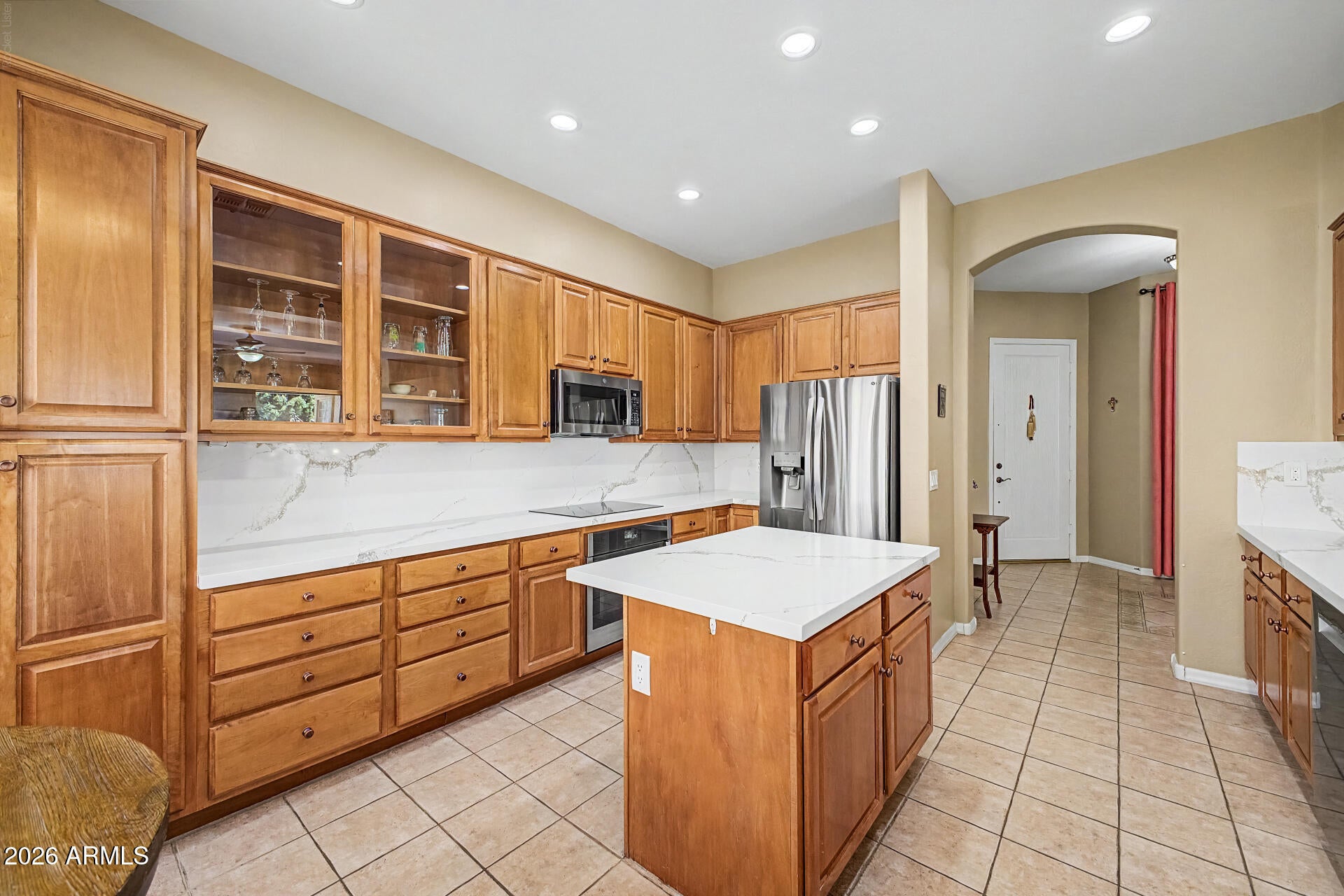 7046 W ROSE GARDEN Lane