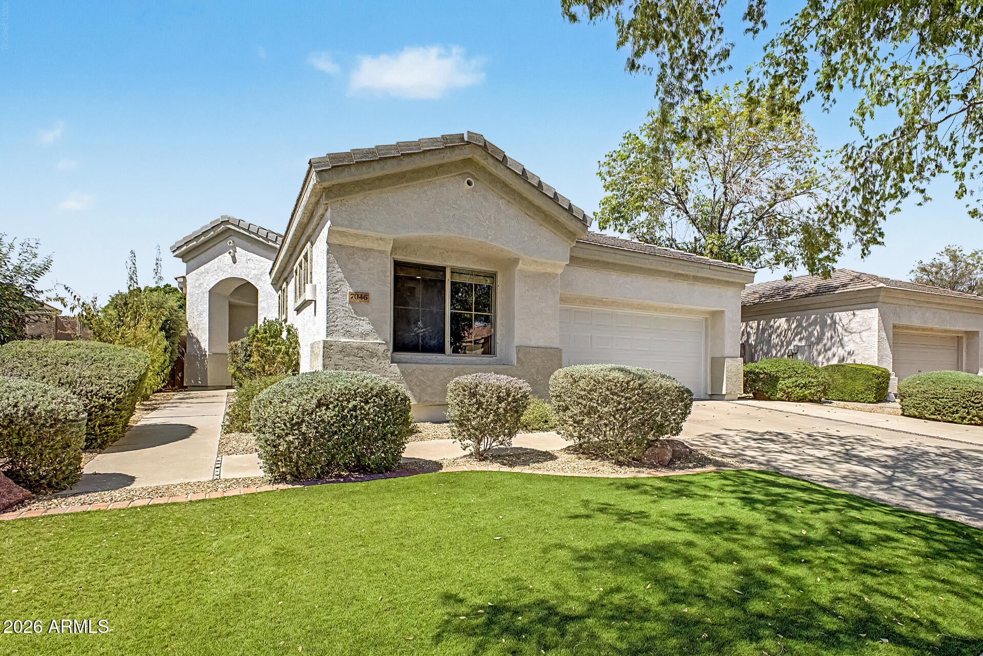 7046 W ROSE GARDEN Lane
