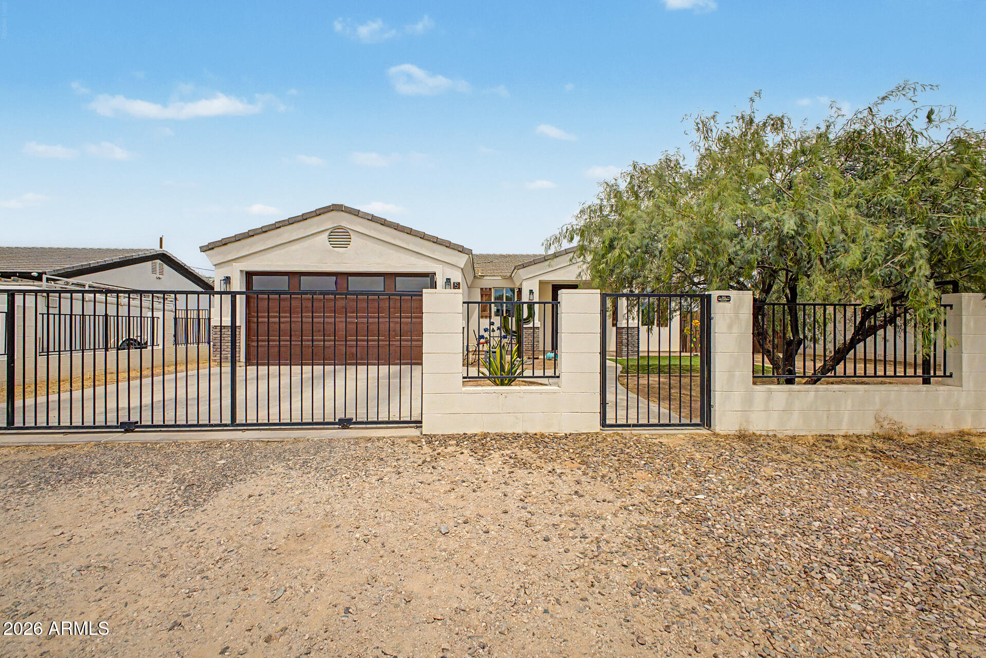 5494 E SANTA CLARA Drive