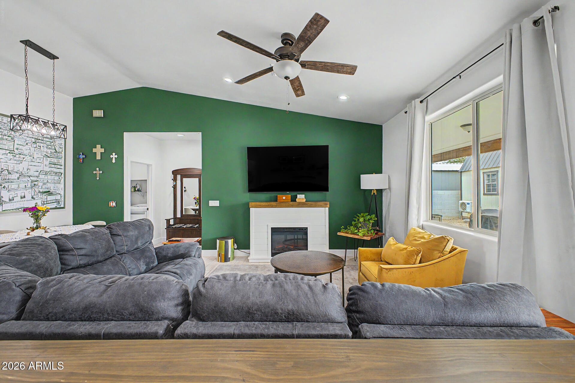 5494 E SANTA CLARA Drive