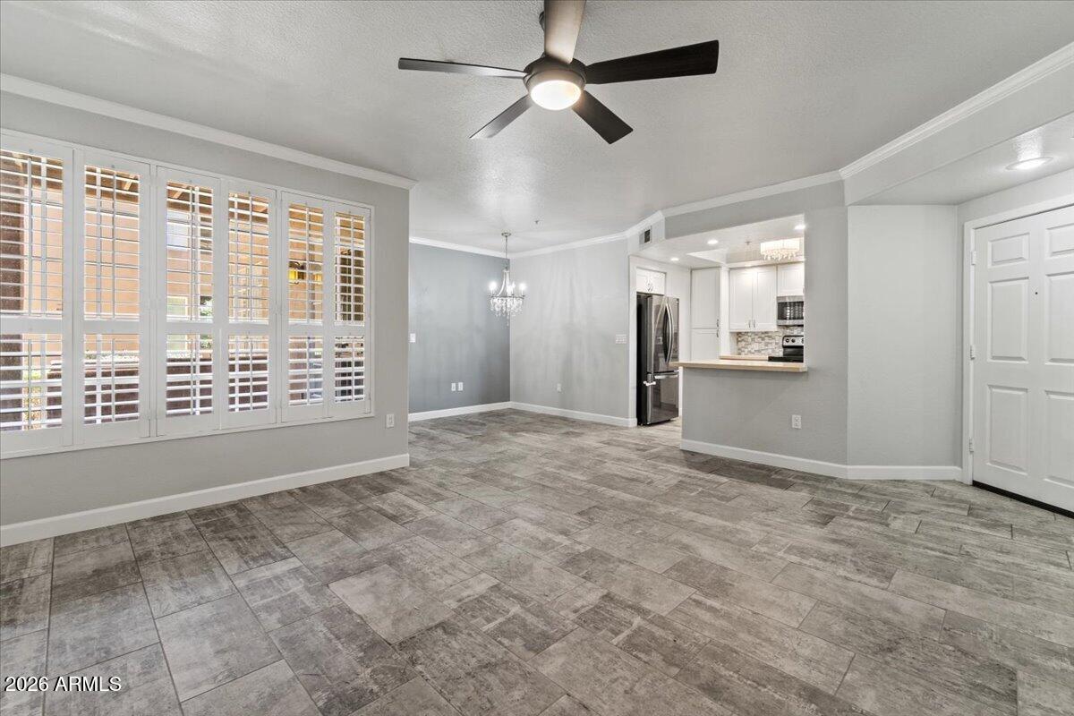 10101 N ARABIAN Trail 1044