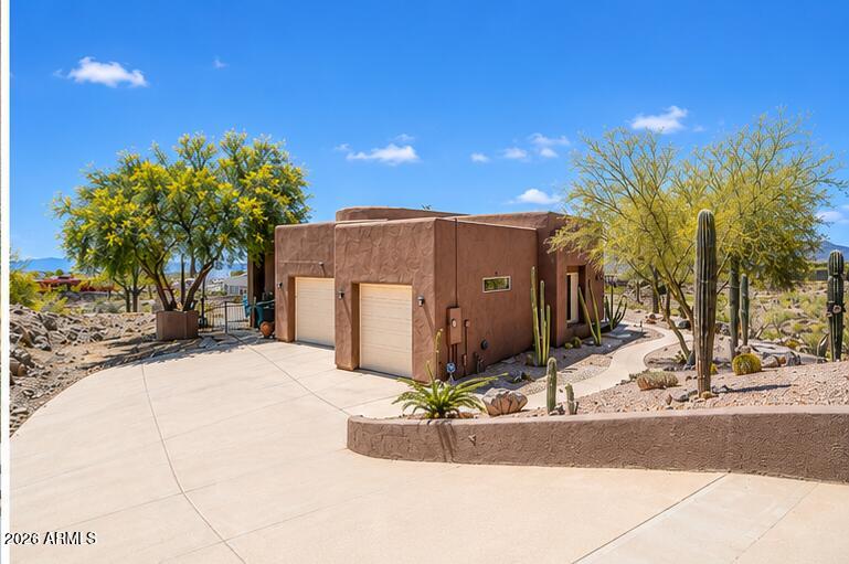 3335 W CARRIAGE Drive