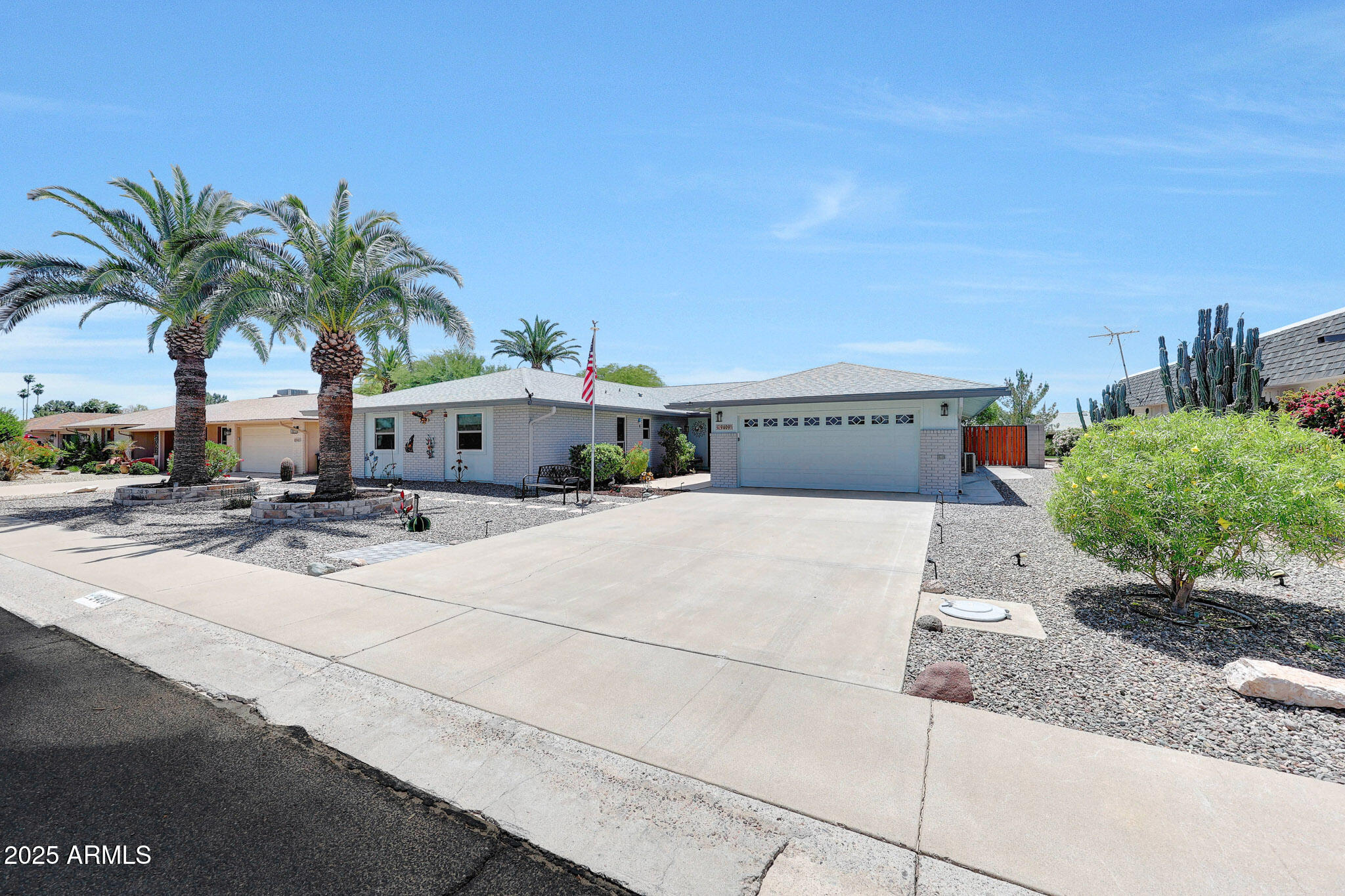 9409 W RAINTREE Drive