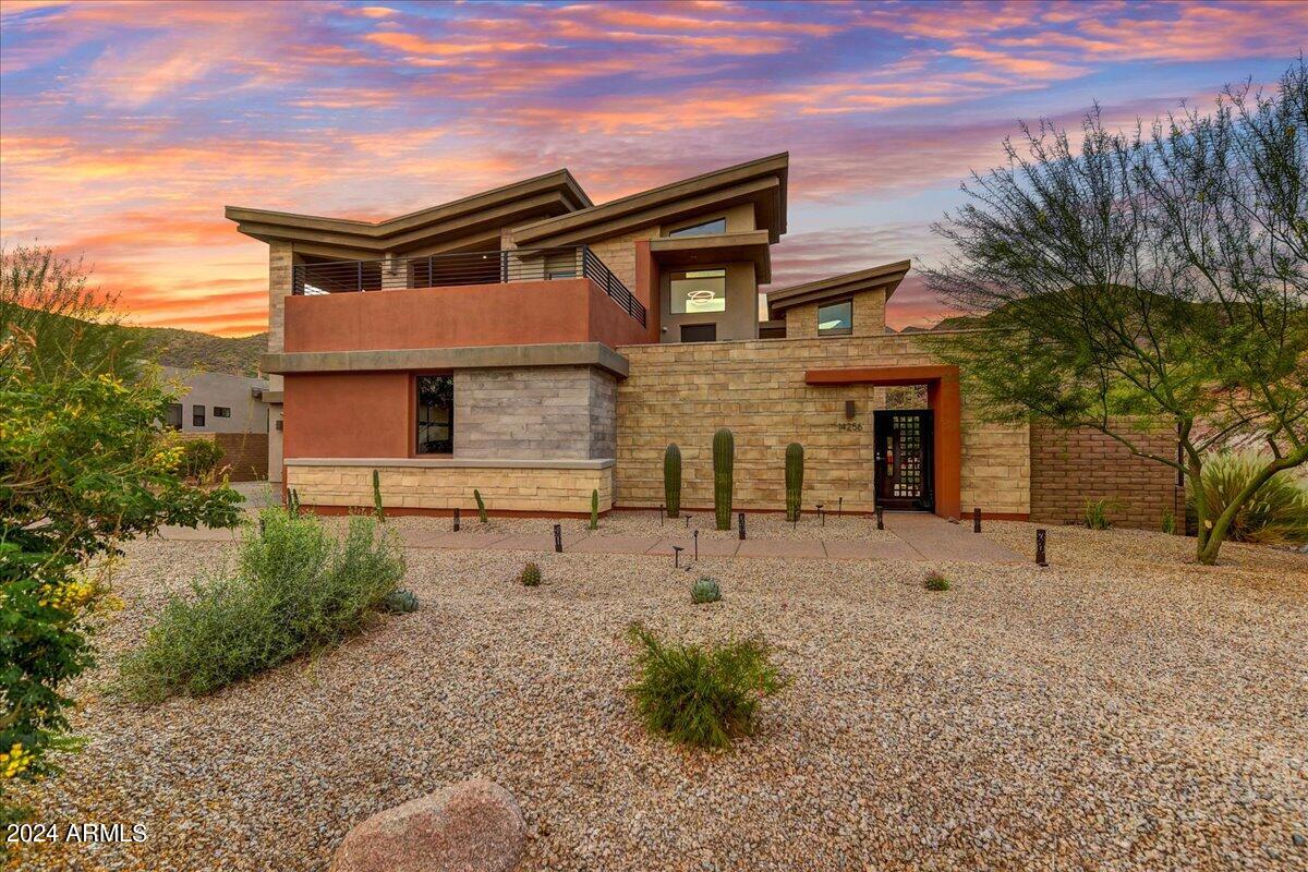 14256 N TERRITORY Trail