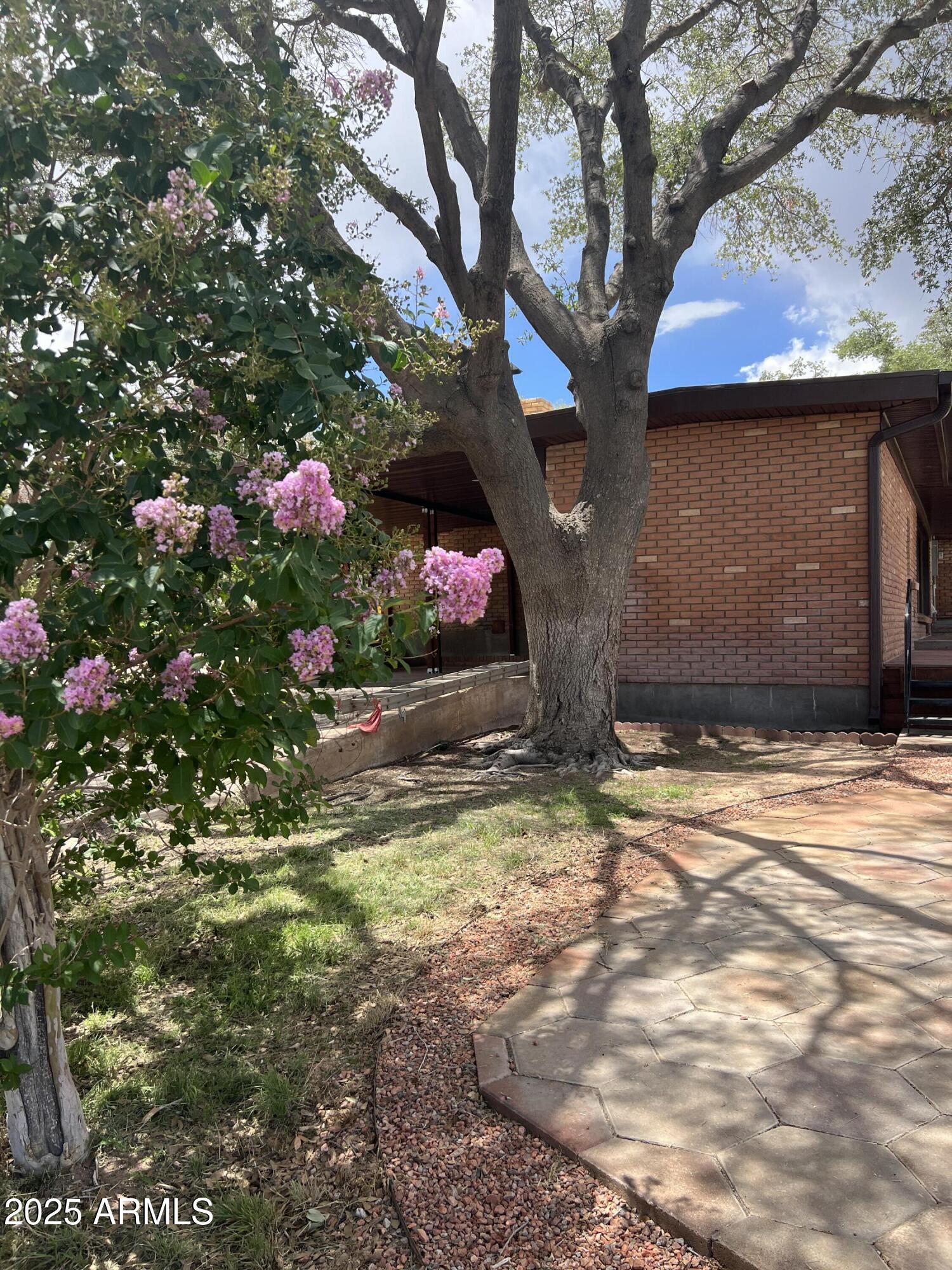 9990 E MUFFIN Lane
