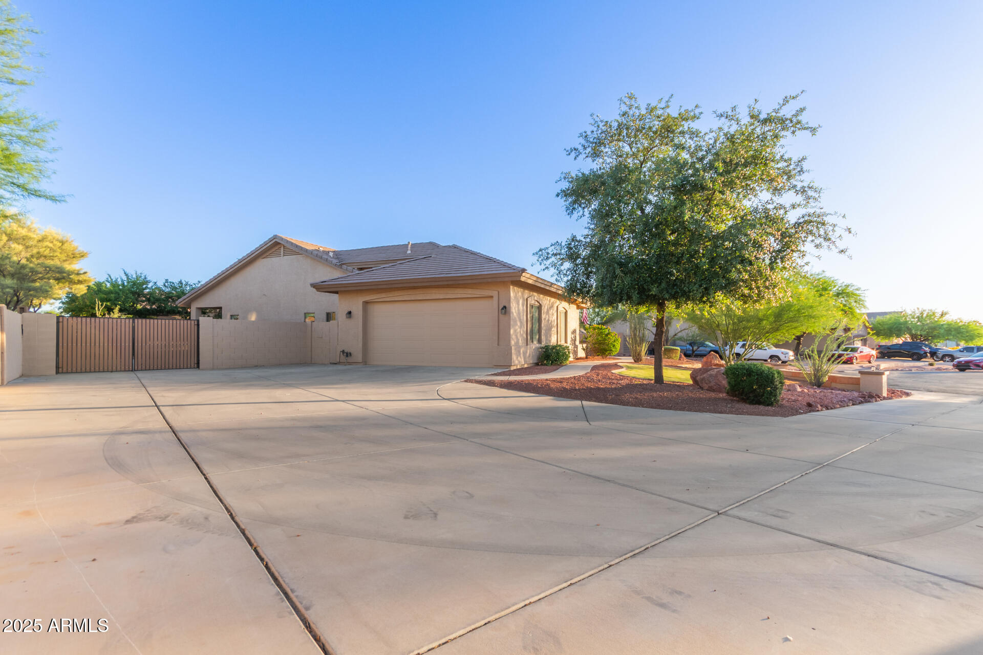 13007 W TUCKEY Court