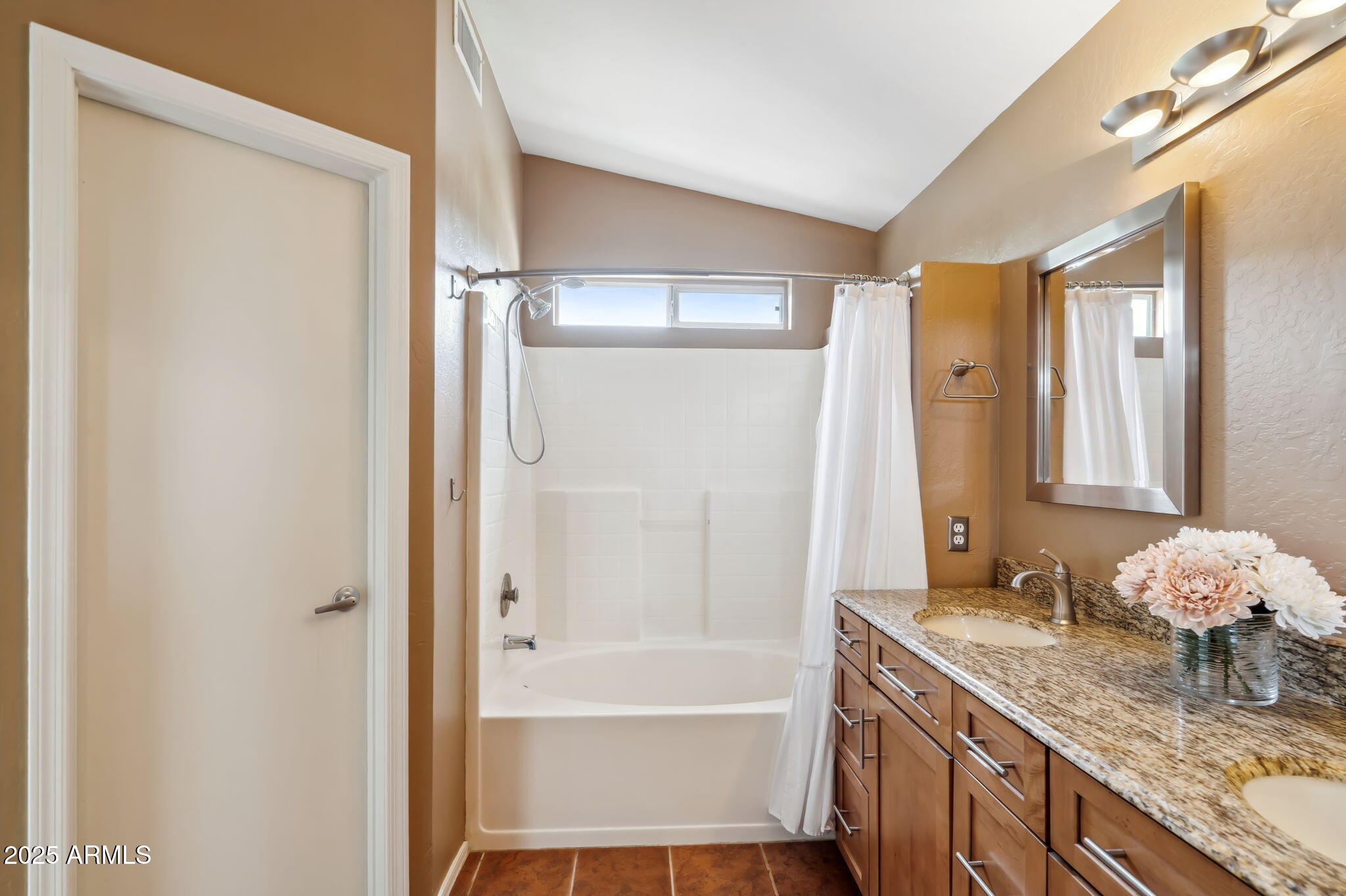 Cave Creek, Arizona 85331, United States, 4 Bedrooms Bedrooms, ,3 BathroomsBathrooms,Residential,Pending,130217