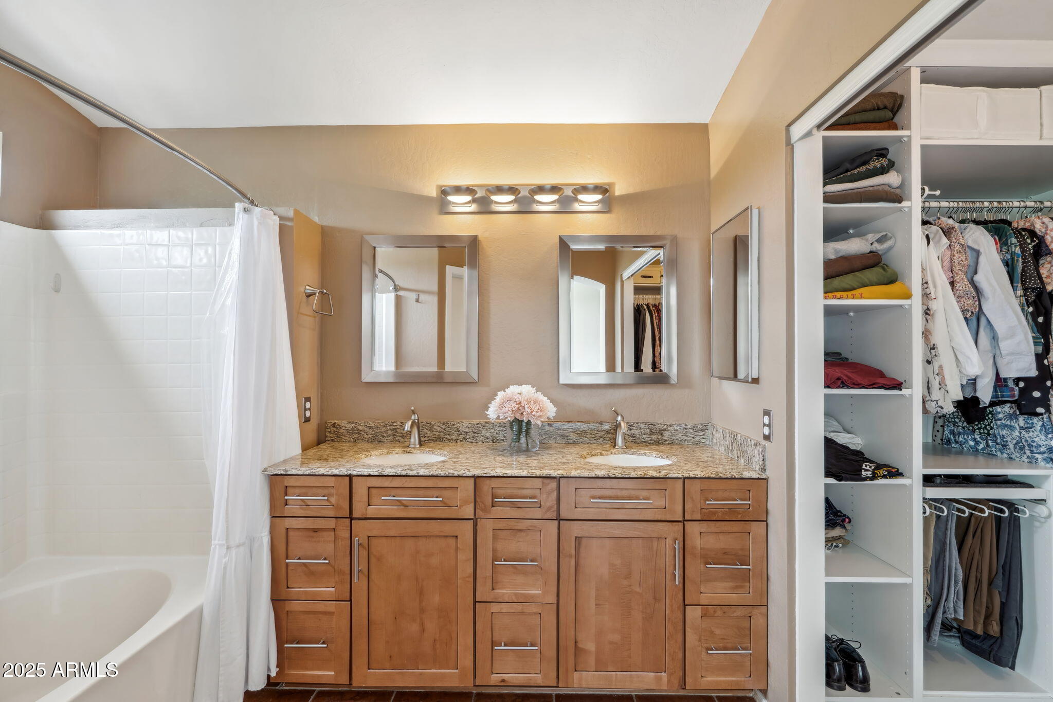 Cave Creek, Arizona 85331, United States, 4 Bedrooms Bedrooms, ,3 BathroomsBathrooms,Residential,Pending,130217