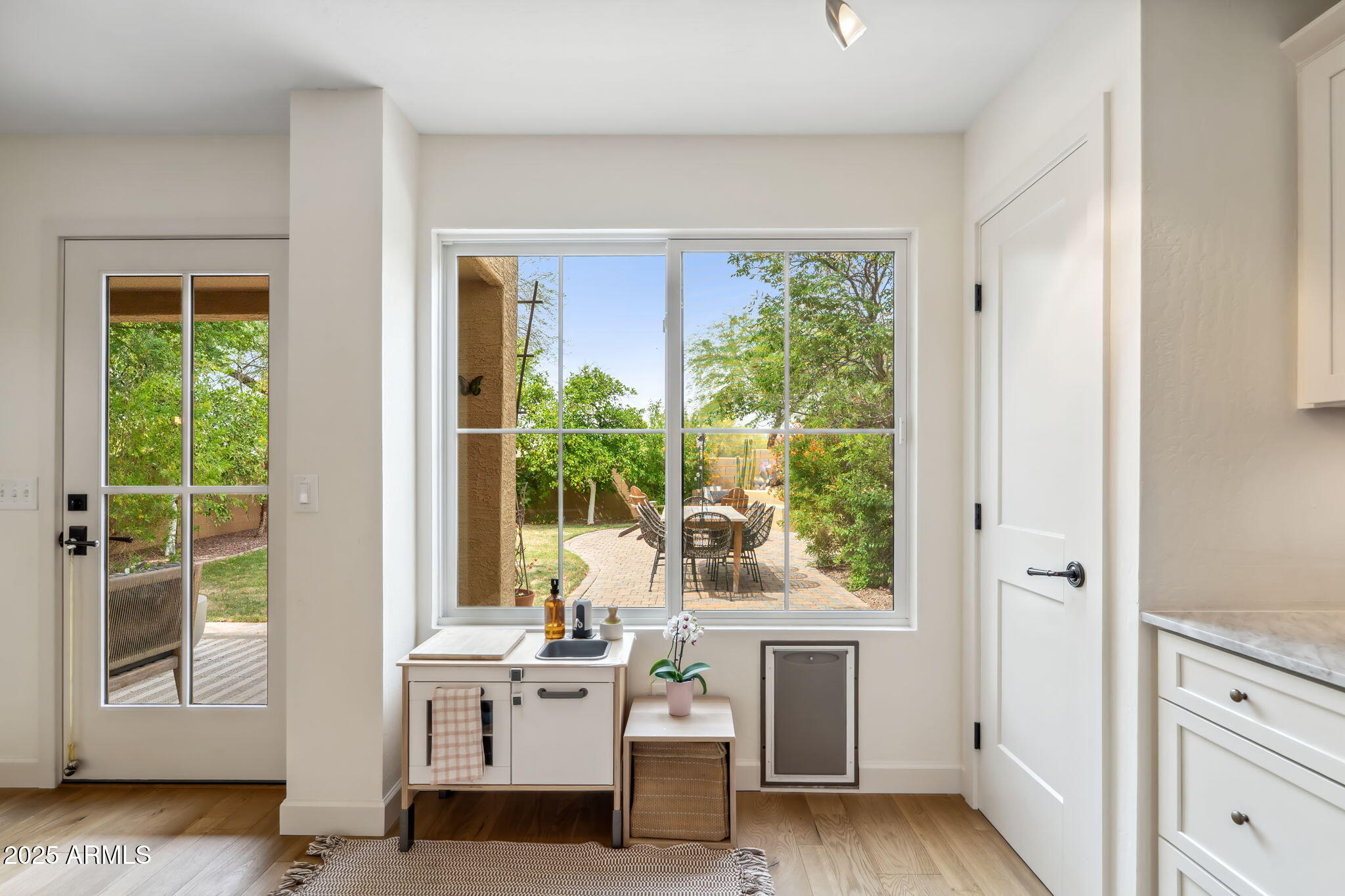 Cave Creek, Arizona 85331, United States, 4 Bedrooms Bedrooms, ,3 BathroomsBathrooms,Residential,Pending,130217