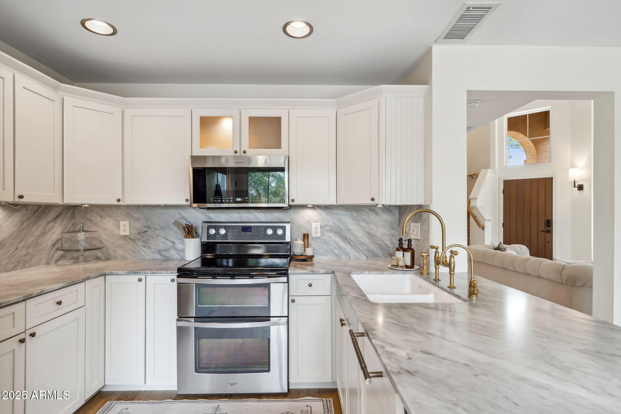 Cave Creek, Arizona 85331, United States, 4 Bedrooms Bedrooms, ,3 BathroomsBathrooms,Residential,Pending,130217