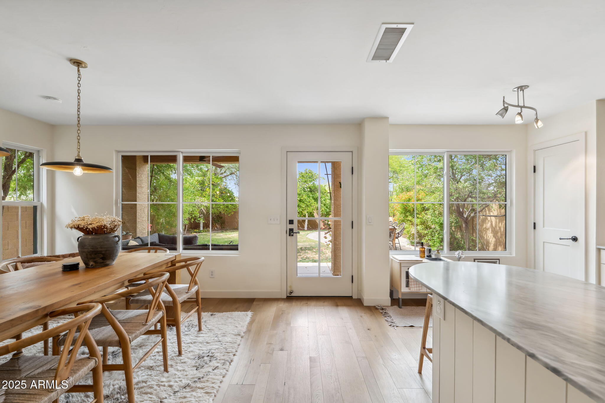 Cave Creek, Arizona 85331, United States, 4 Bedrooms Bedrooms, ,3 BathroomsBathrooms,Residential,Pending,130217