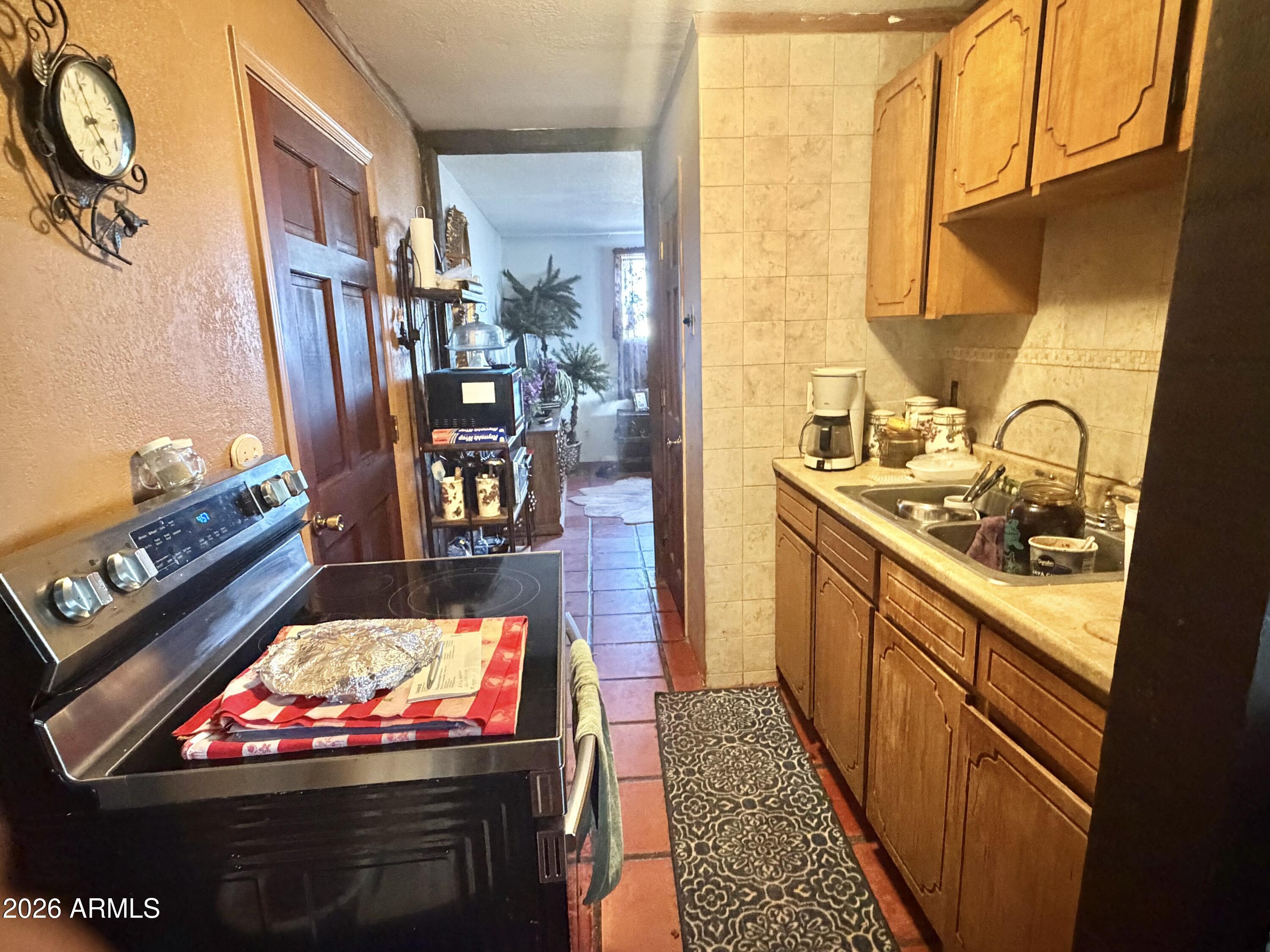 12229 E HIGHWAY 92 --