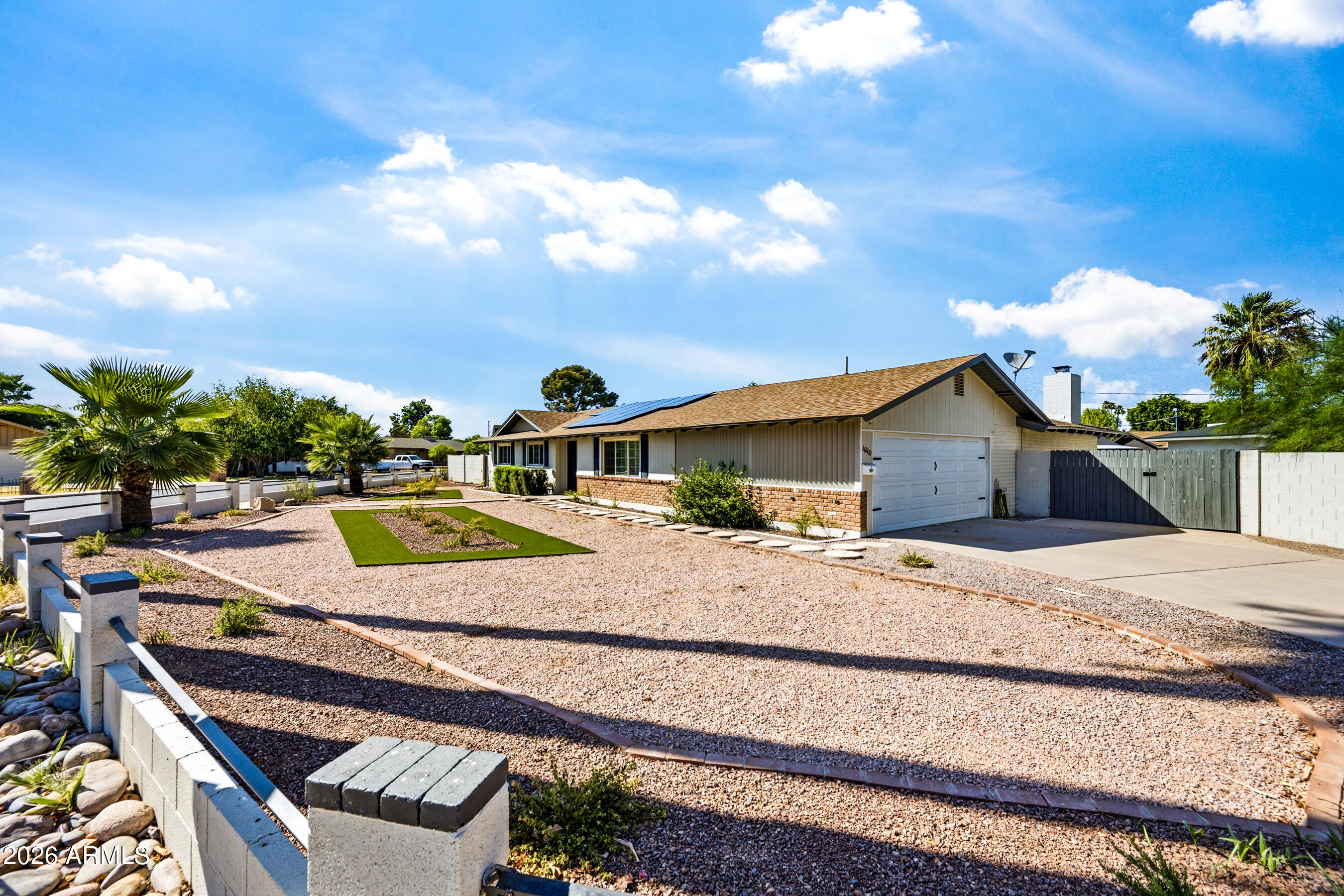 1010 E 6TH Place