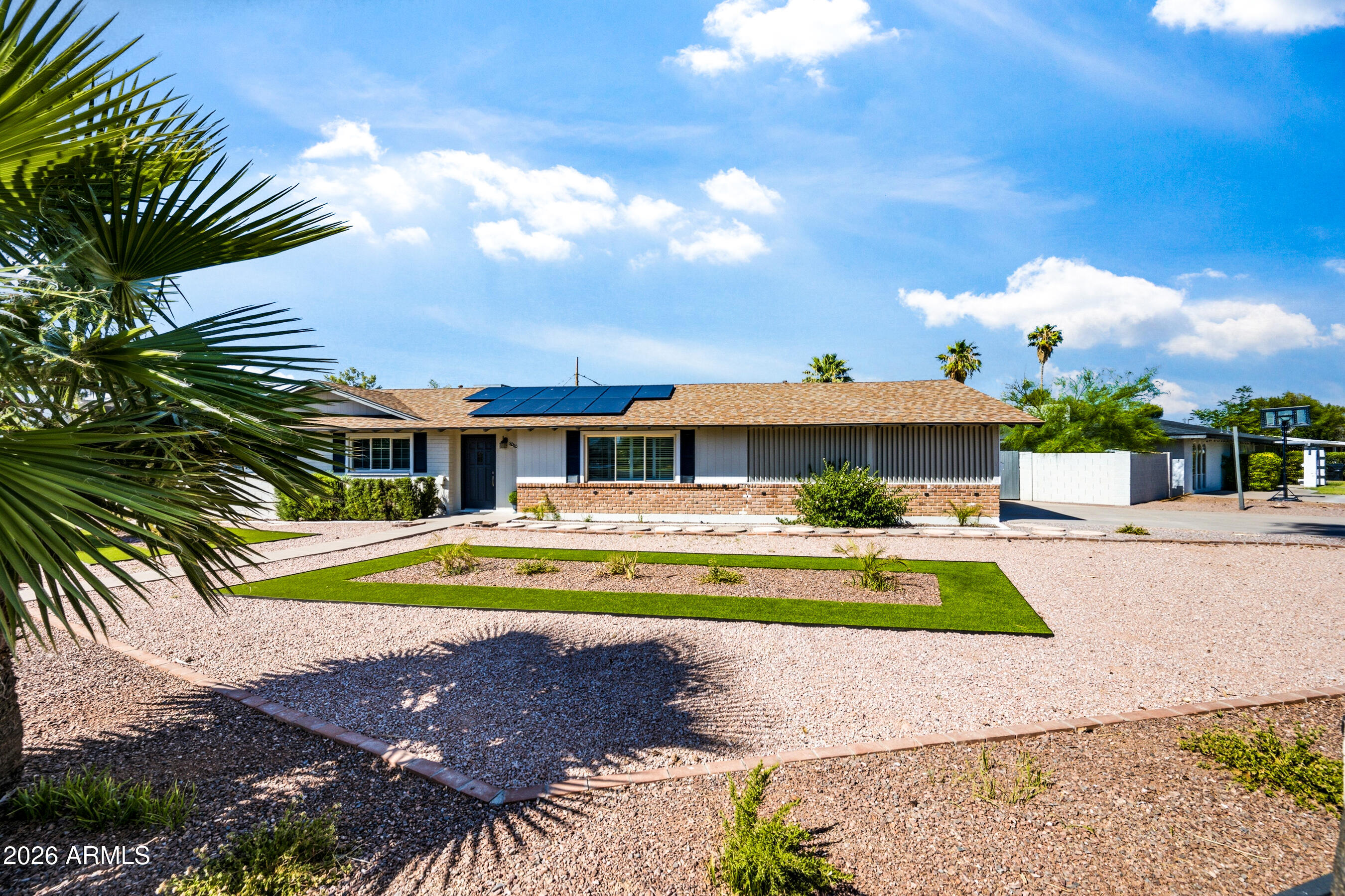 1010 E 6TH Place