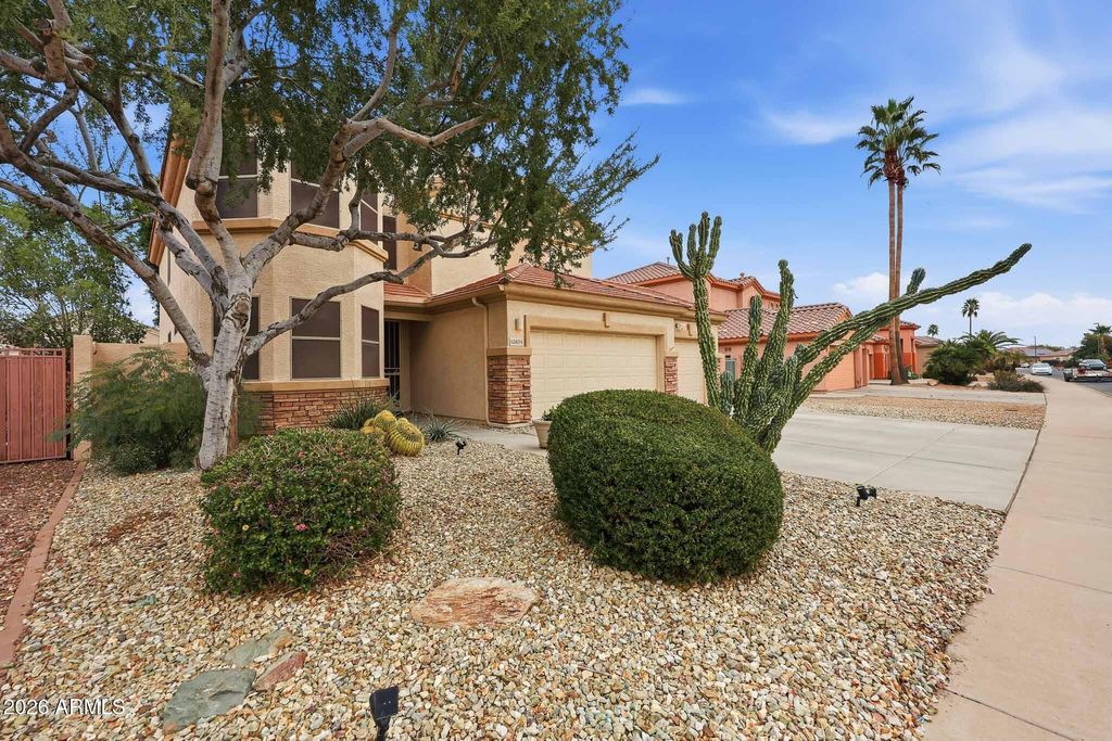 Photo of 13674 W Holly Street, Goodyear, AZ 85395 (MLS # 6975429)