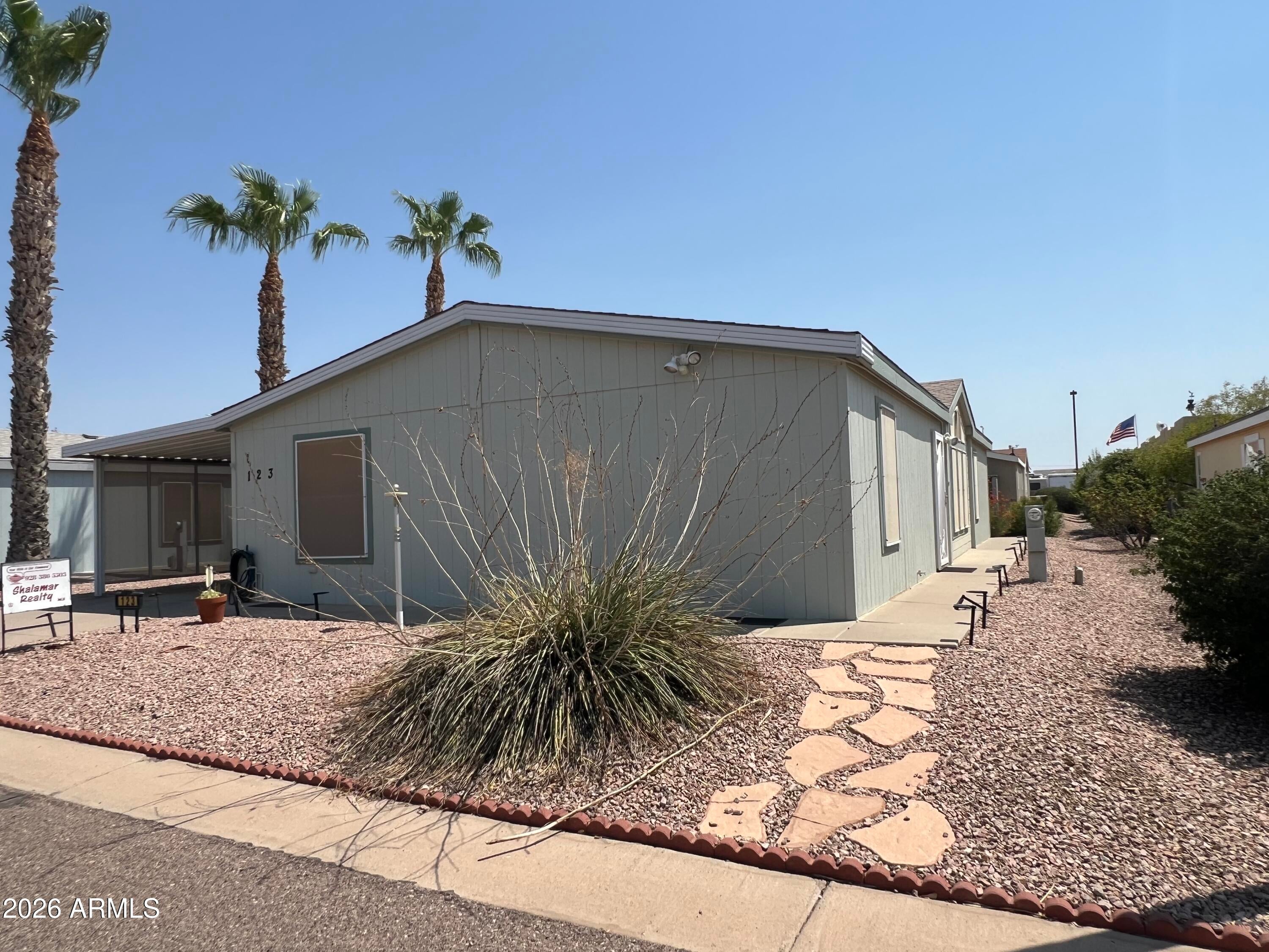 437 E Germann Road 123