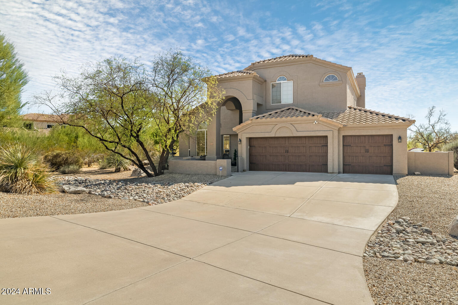 8757 E LARIAT Lane