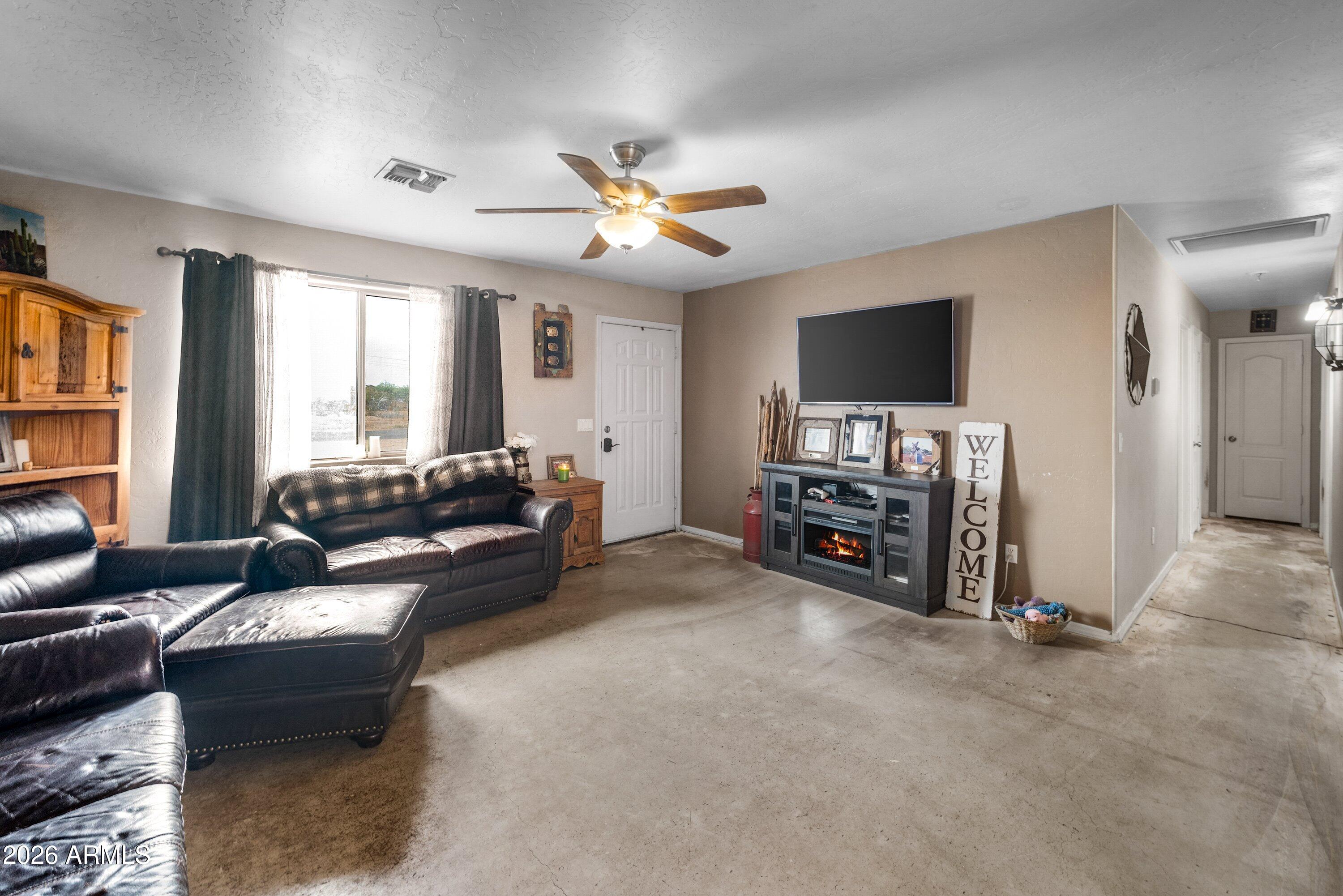 6457 E FOX HOLLOW Lane