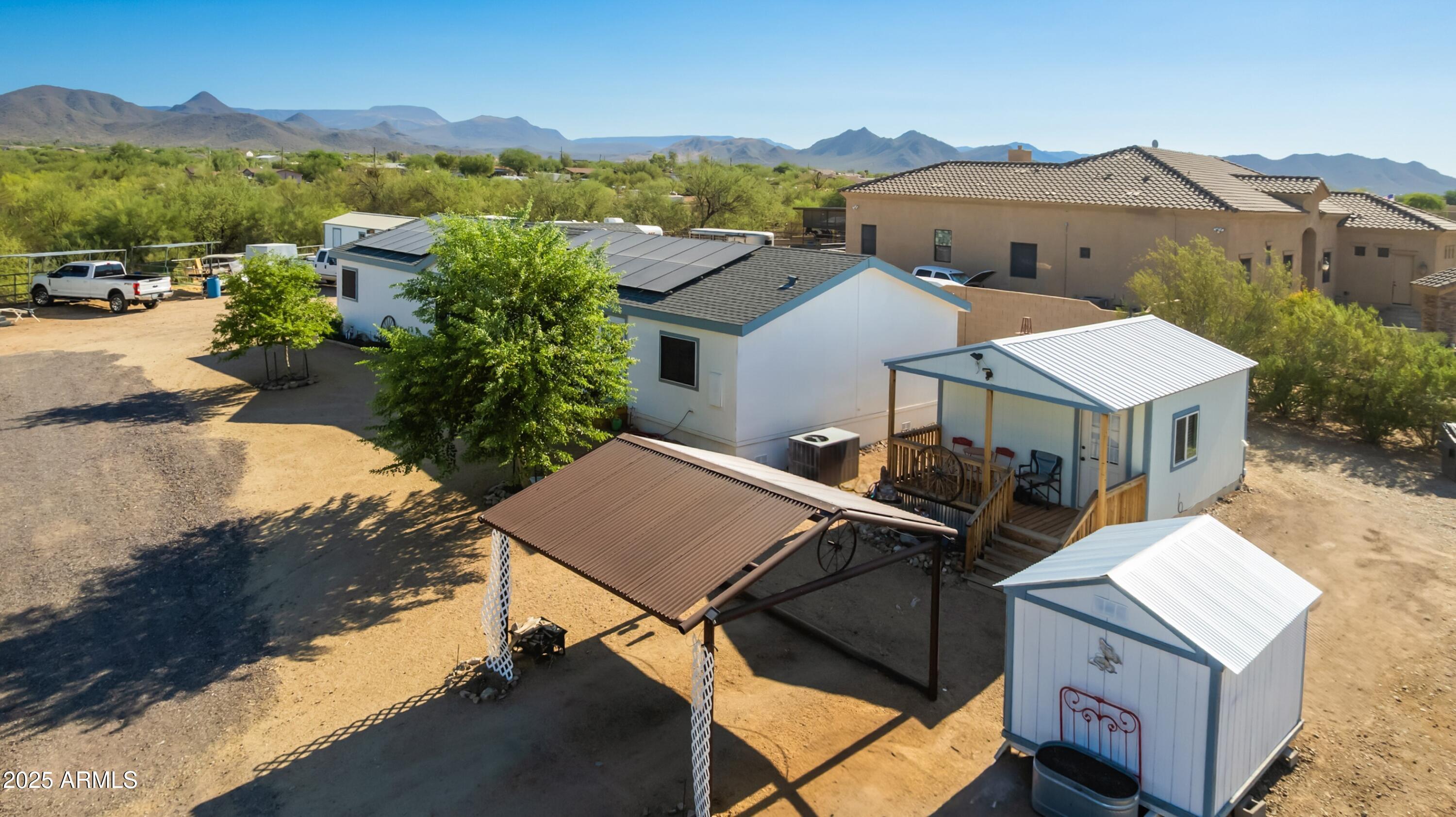 1218 E SENTINEL ROCK Road