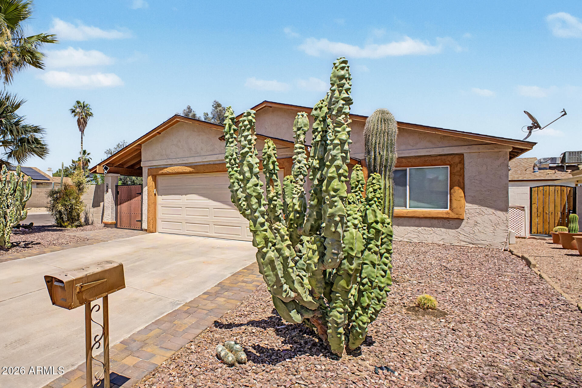 937 N 86TH Way