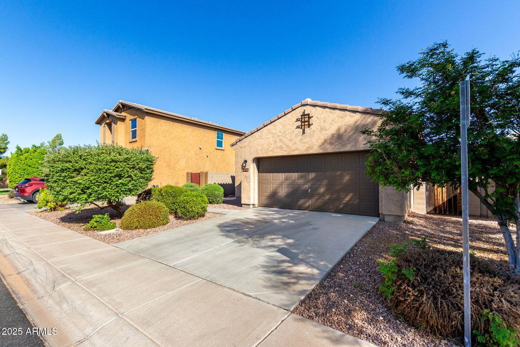 Photo of 896 E Jacob Street, Chandler, AZ 85225 (MLS # 6921464)