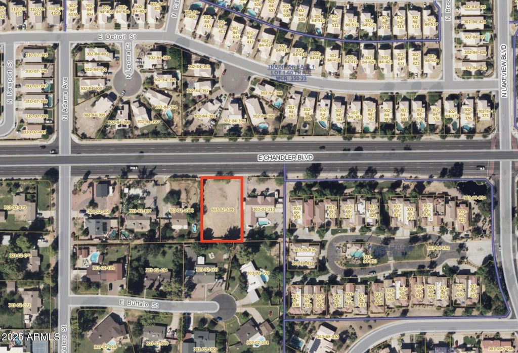 Photo of 1605 E Chandler Boulevard #26, Chandler, AZ 85225 (MLS # 6942403)