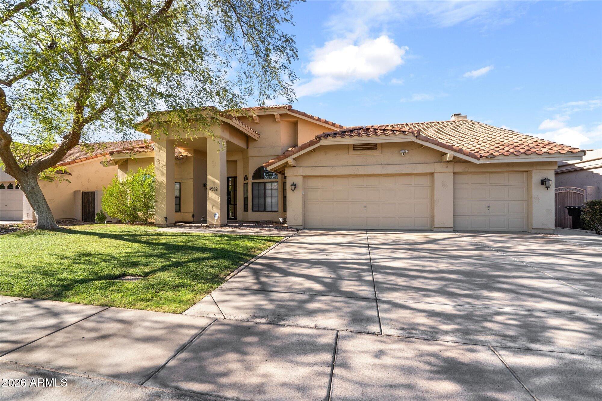 9532 E Corrine Drive