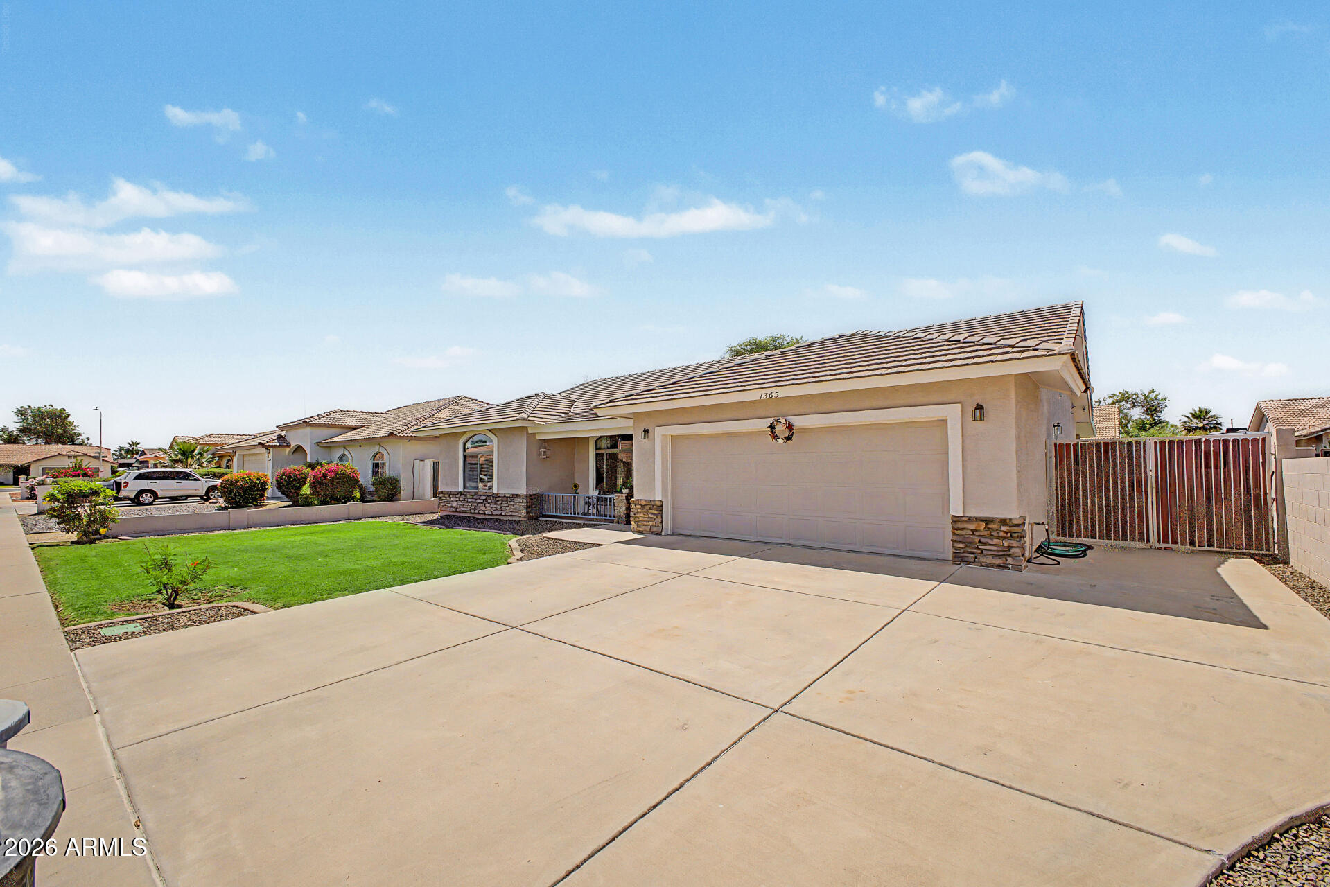 1365 W 12TH Place