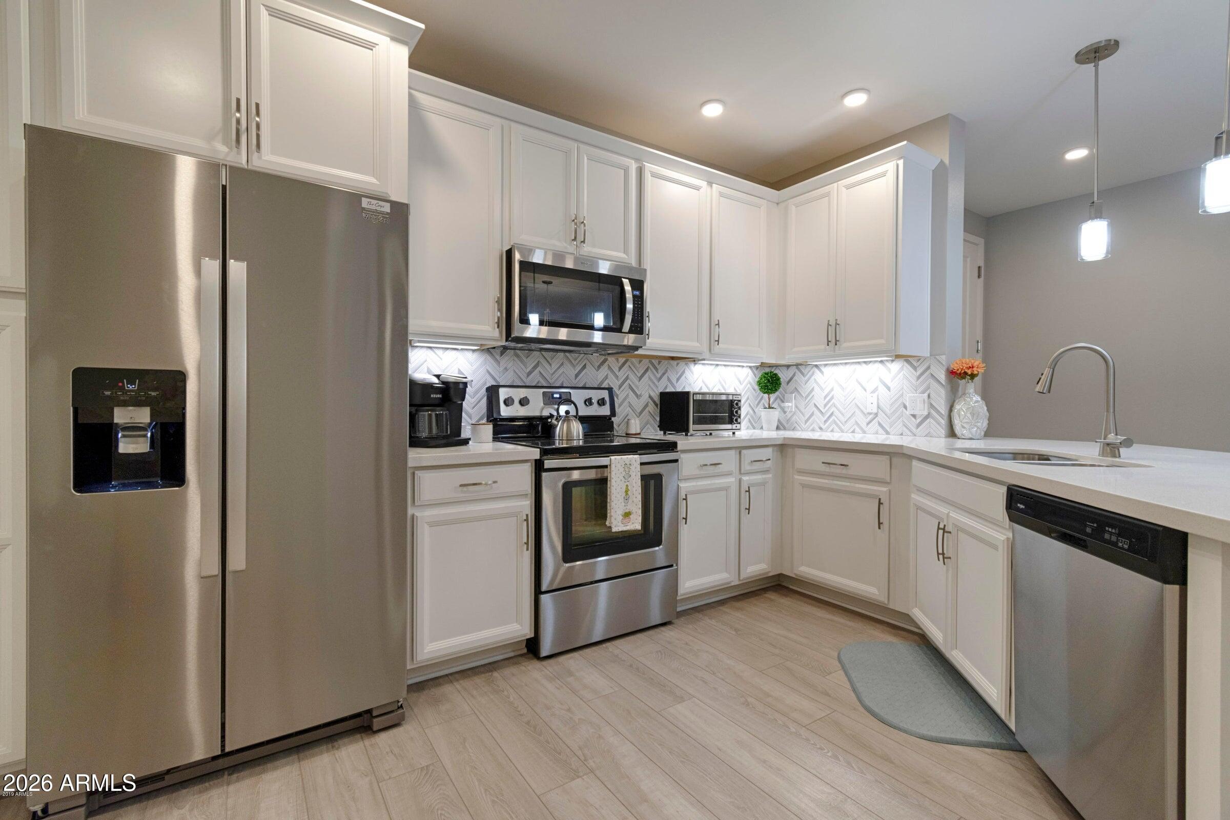 2511 W QUEEN CREEK Road W 260