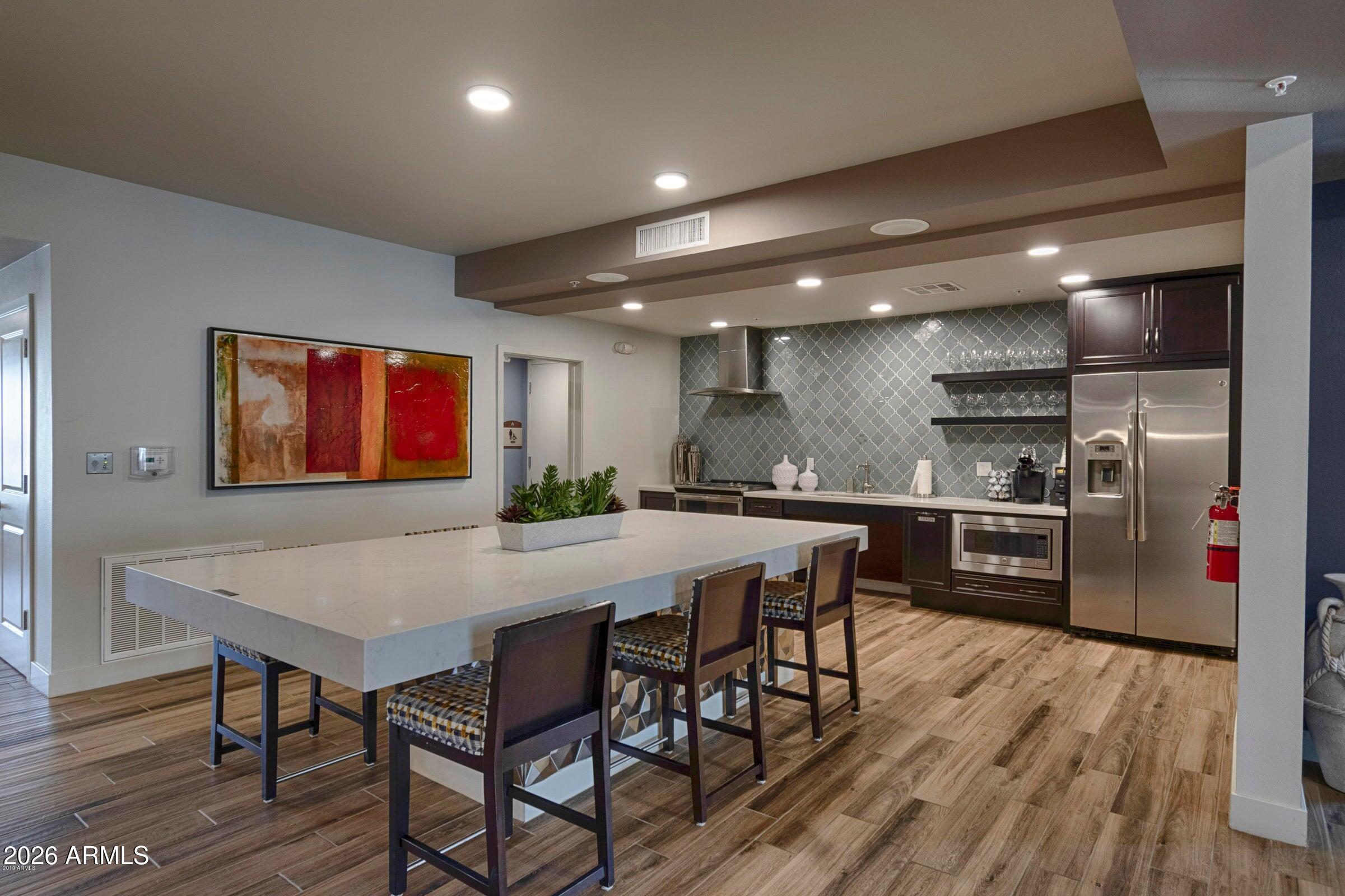 2511 W QUEEN CREEK Road W 260