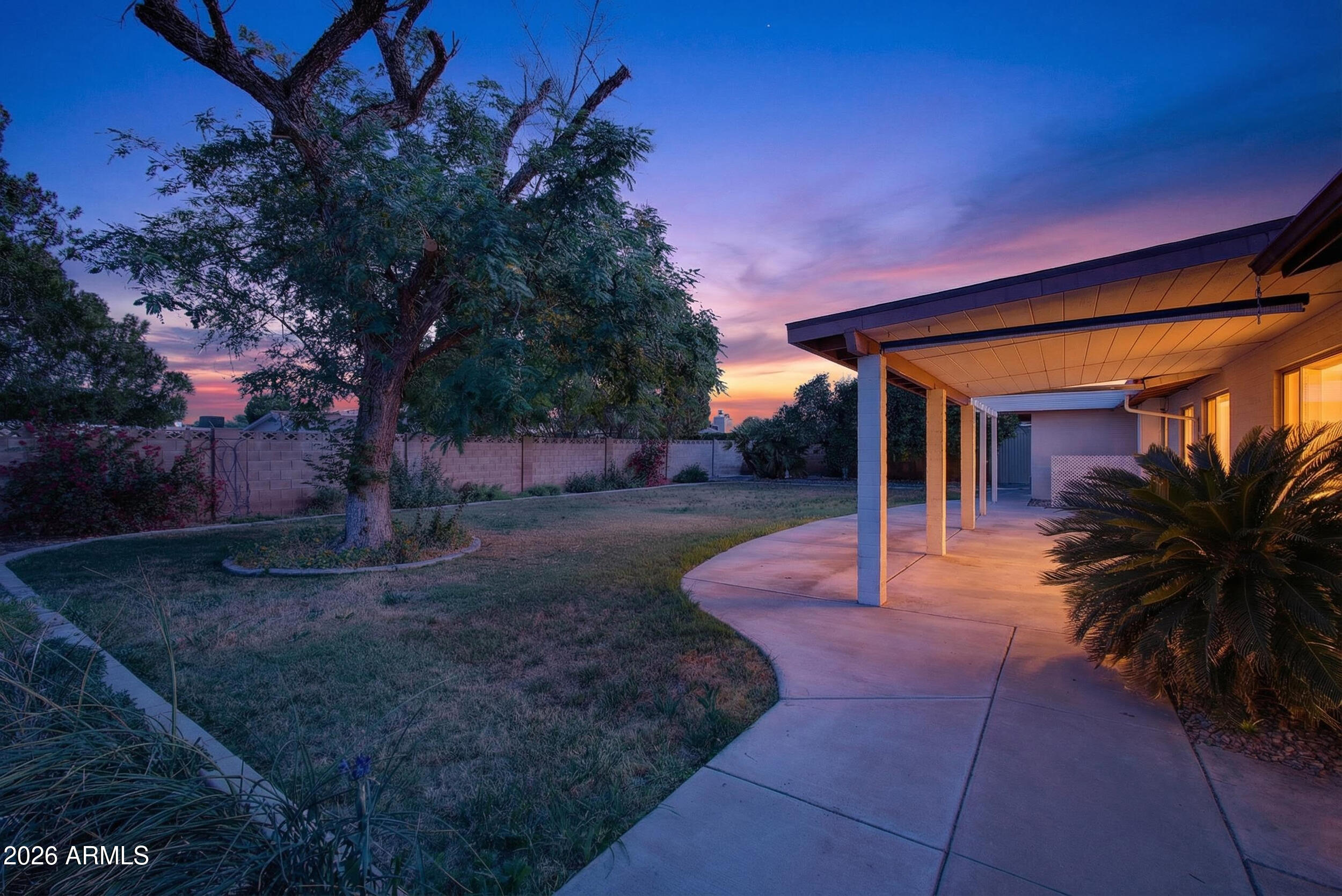 1650 E GRANDVIEW Street