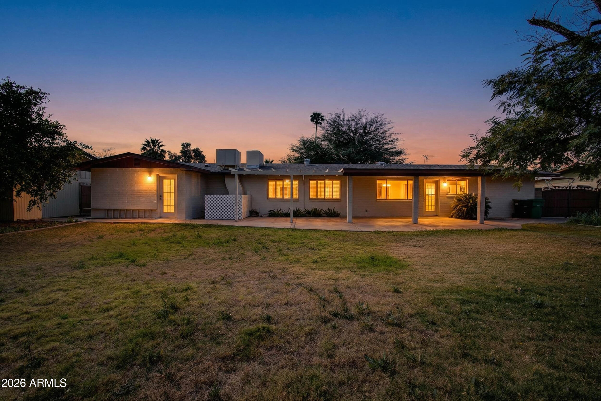 1650 E GRANDVIEW Street