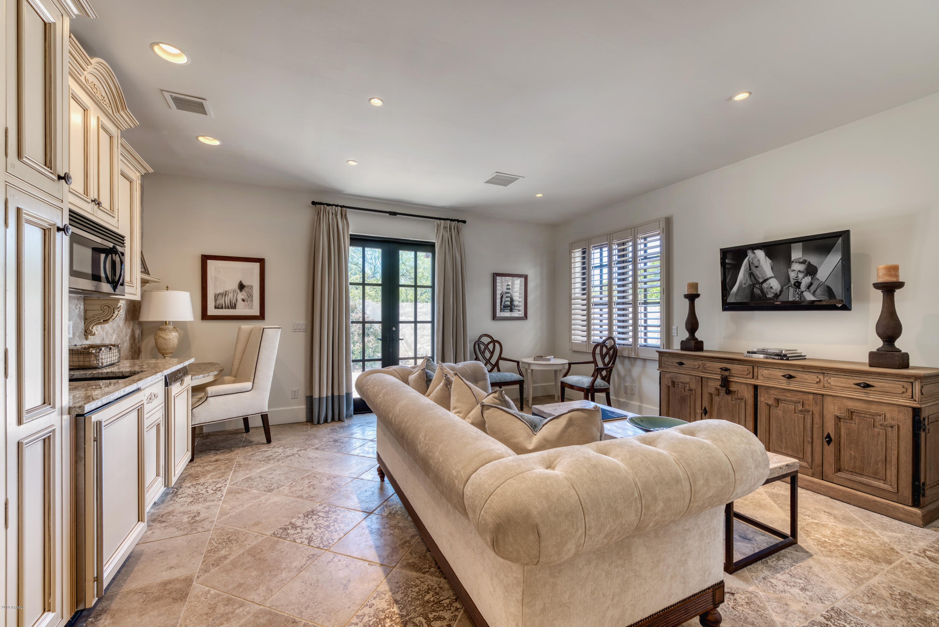 GROSSE POINTE HIGHLANDS - Residential