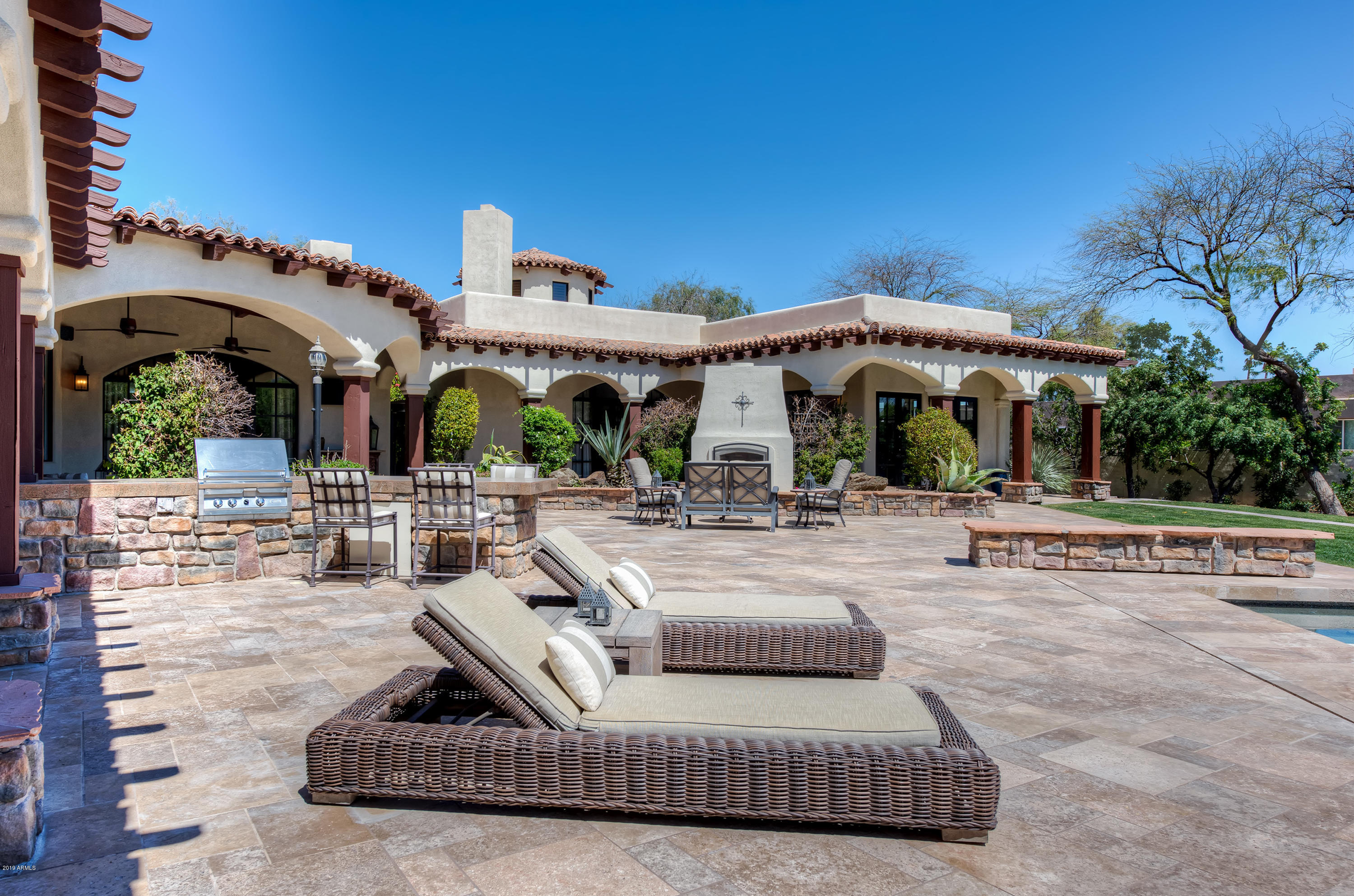 GROSSE POINTE HIGHLANDS - Residential