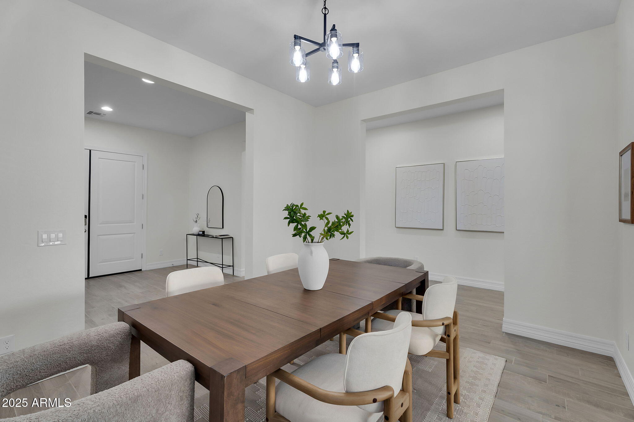 3648 E ARABIAN Drive