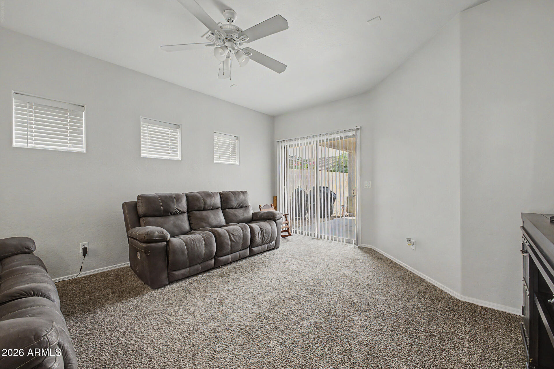 8969 W MYRTLE Avenue